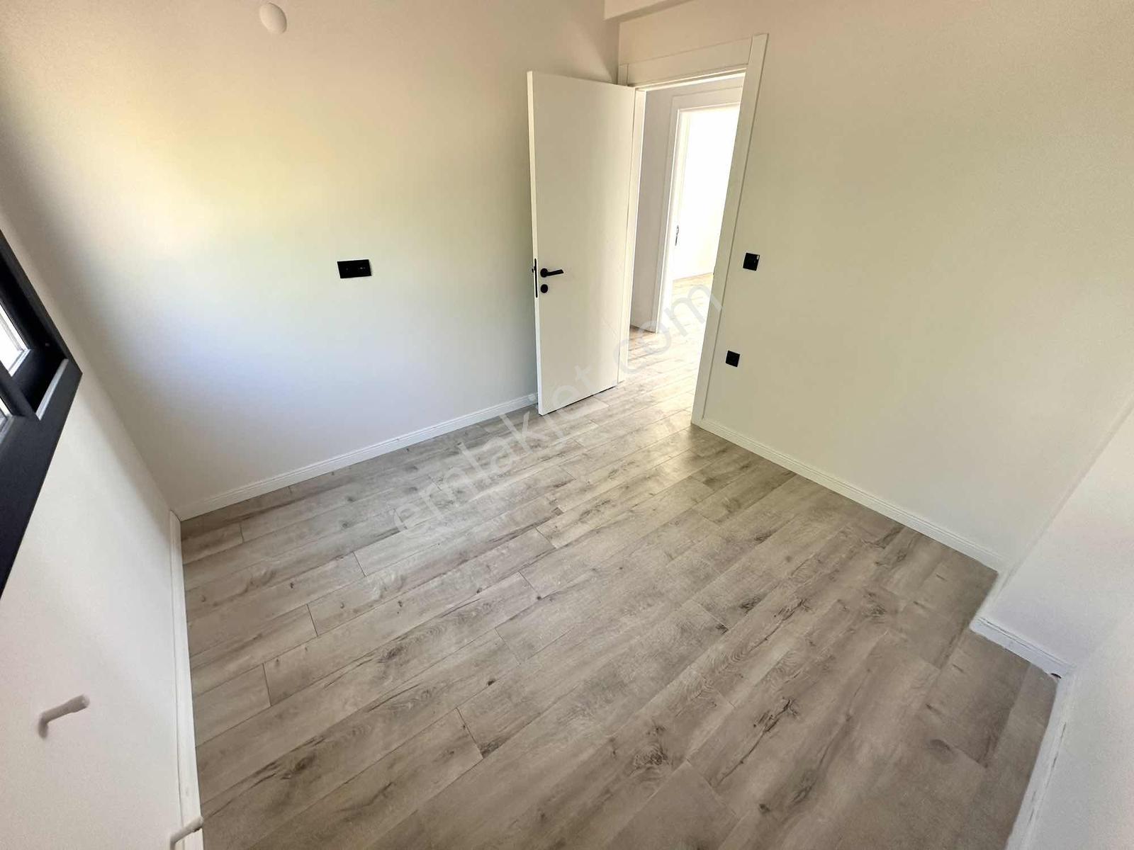 Akbükte Olimpik Havuzlu Sitede 3+1 Geniş Teraslı Daire — fotoğraf 16