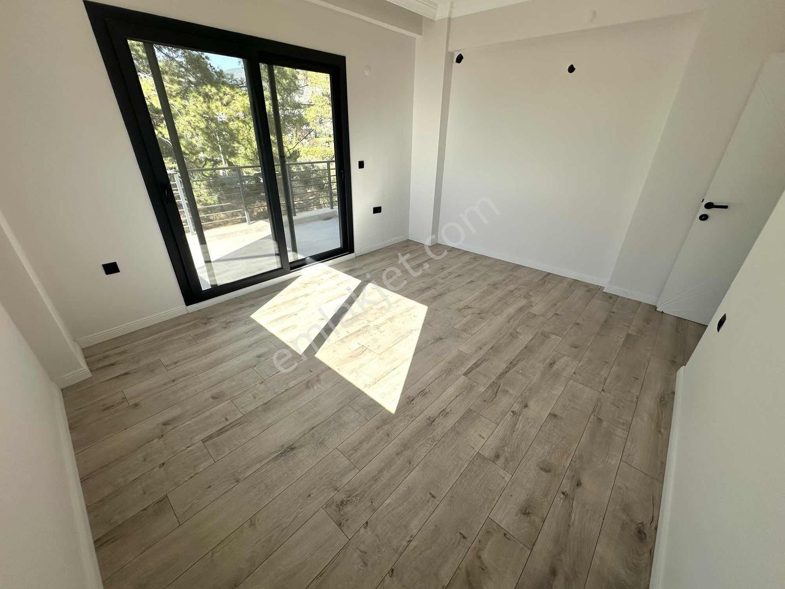 Akbükte Olimpik Havuzlu Sitede 3+1 Geniş Teraslı Daire — fotoğraf 22