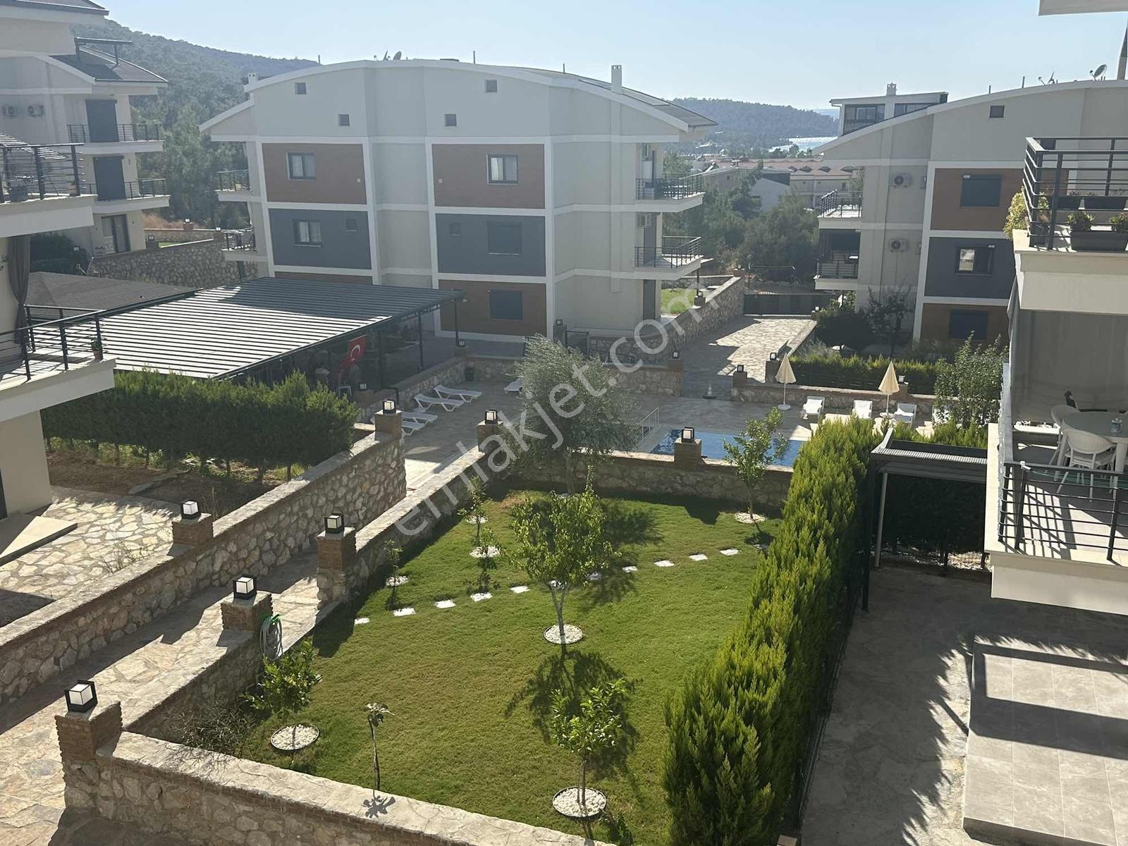 Akbükte Olimpik Havuzlu Sitede 3+1 Geniş Teraslı Daire — fotoğraf 25