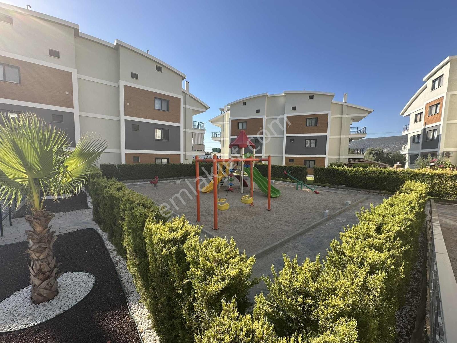 Akbükte Olimpik Havuzlu Sitede 3+1 Geniş Teraslı Daire — fotoğraf 35