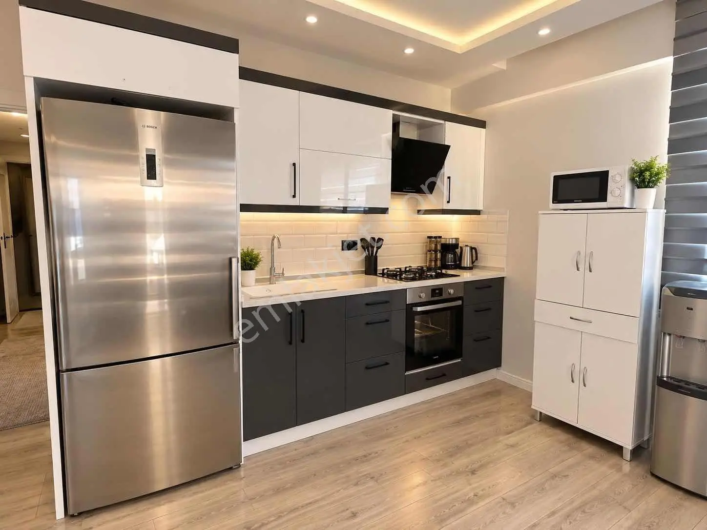 Didim Akbükte Havuzlu Sitede Bahçe Katı Geniş 2+1 Daire — fotoğraf 4