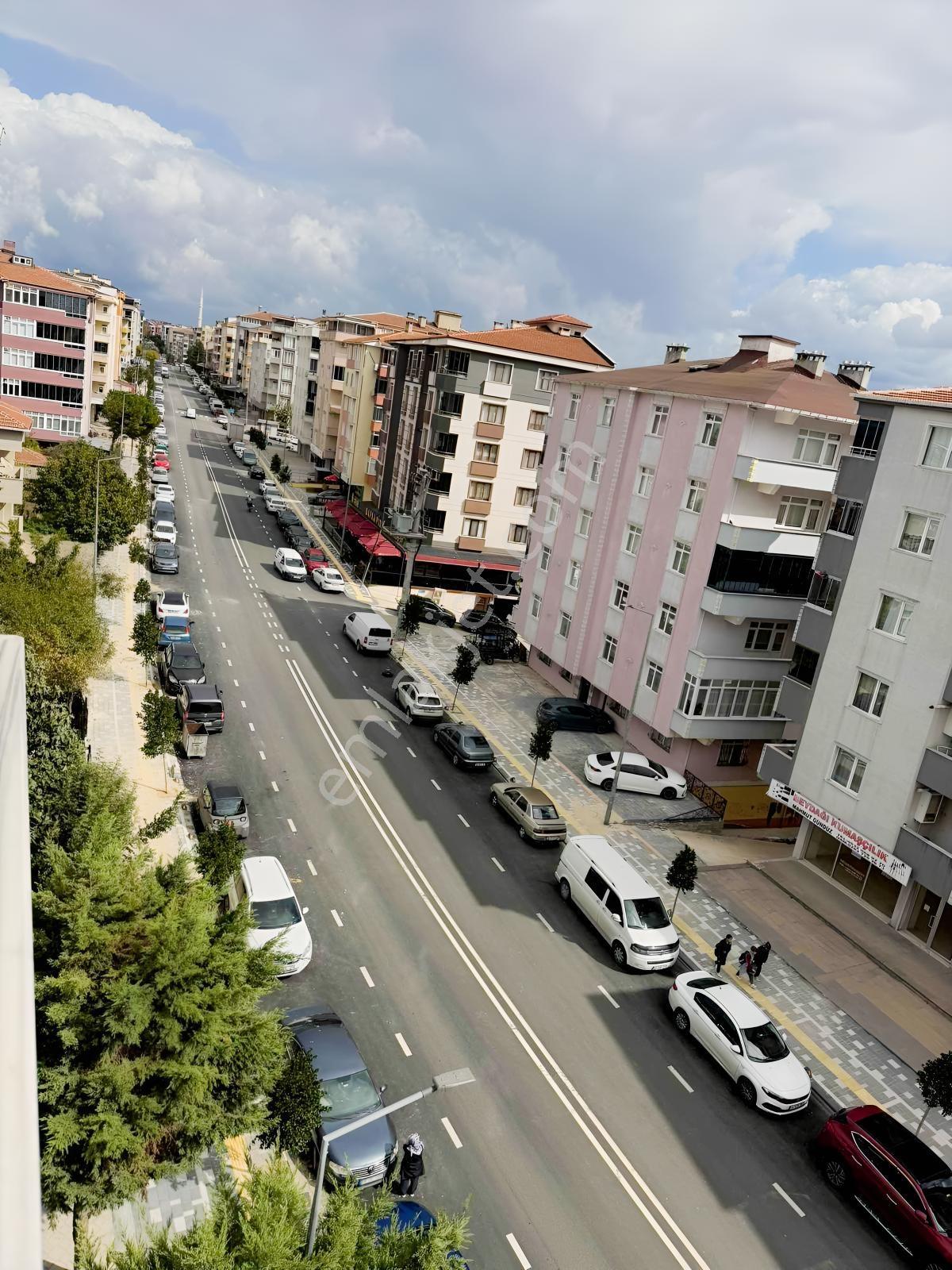Çerkezköy Fevzi Paşa Mahallesi Paşa Hotelin Yanı Cadde Üzeri