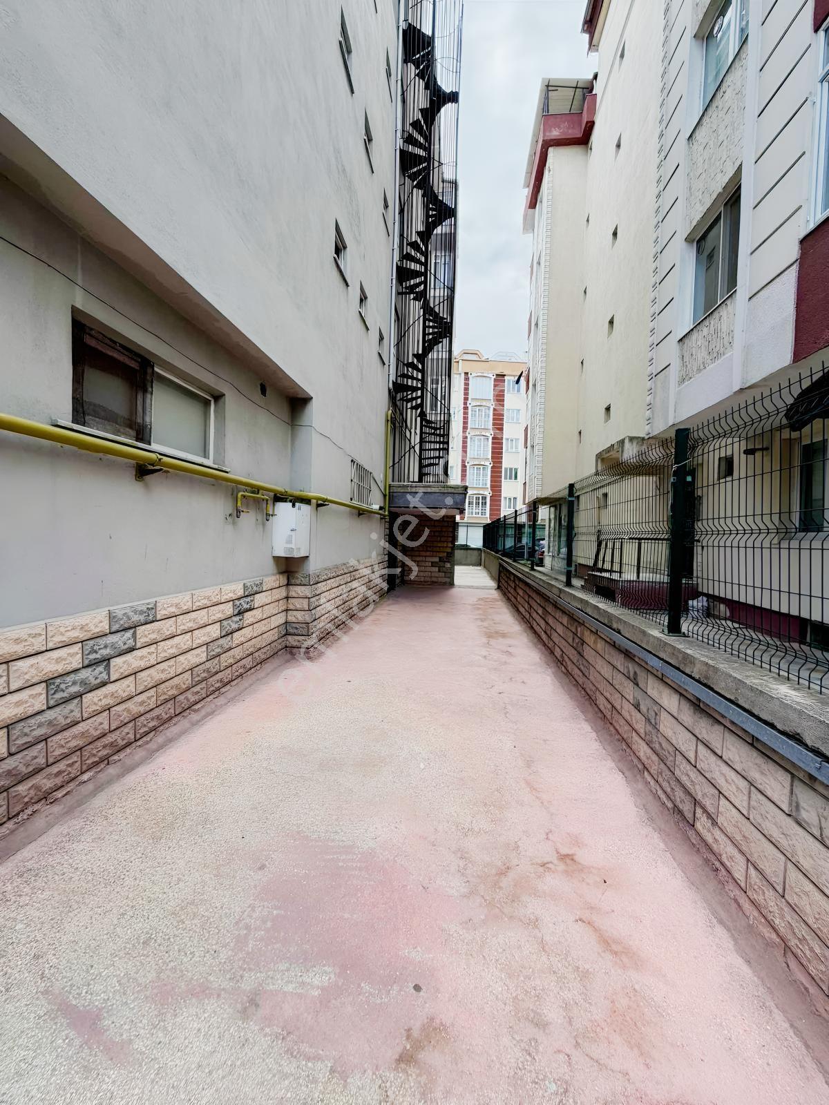 Çerkezköy Fevzi Paşa Mahallesi Paşa Hotelin Yanı Cadde Üzeri — fotoğraf 22