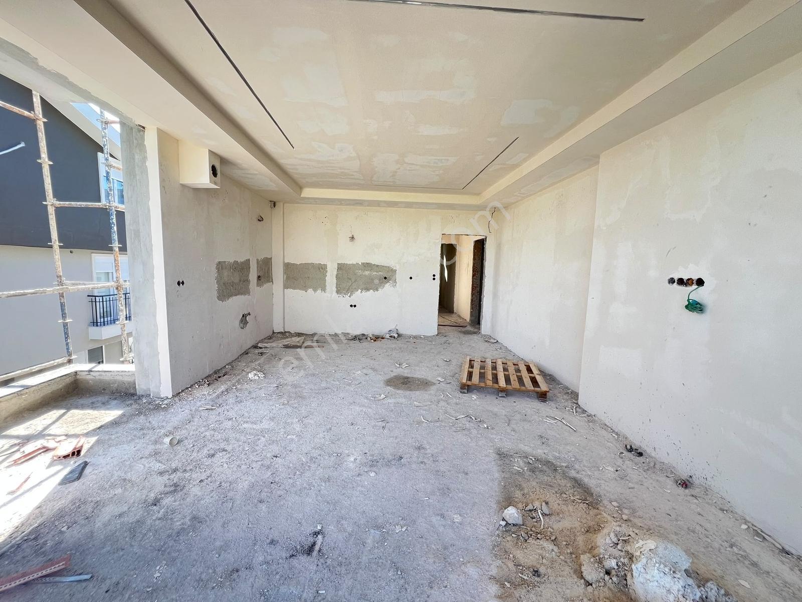 Manavgat Sarılar Mahallesinde İnşaat'Tan Satılık Daireler