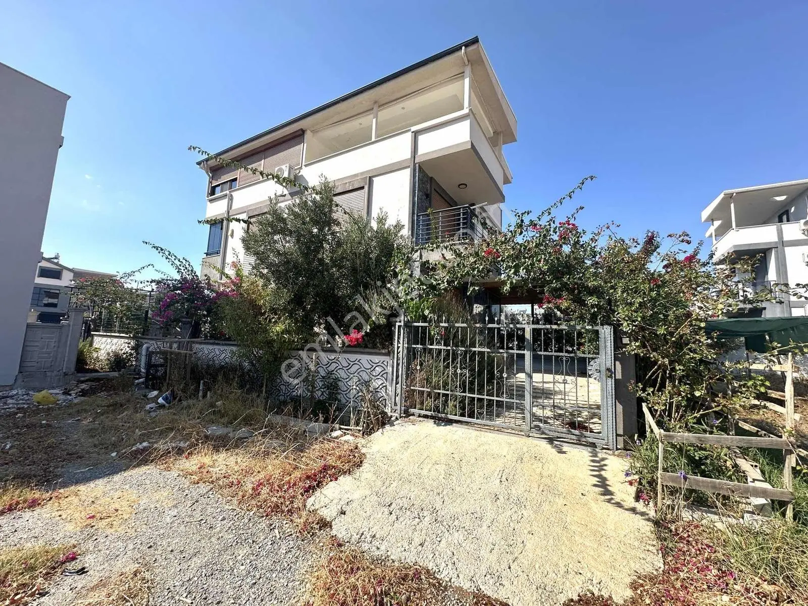 Efelerde Ferah Yaşam! 3+1 Tripleks Villa — fotoğraf 5