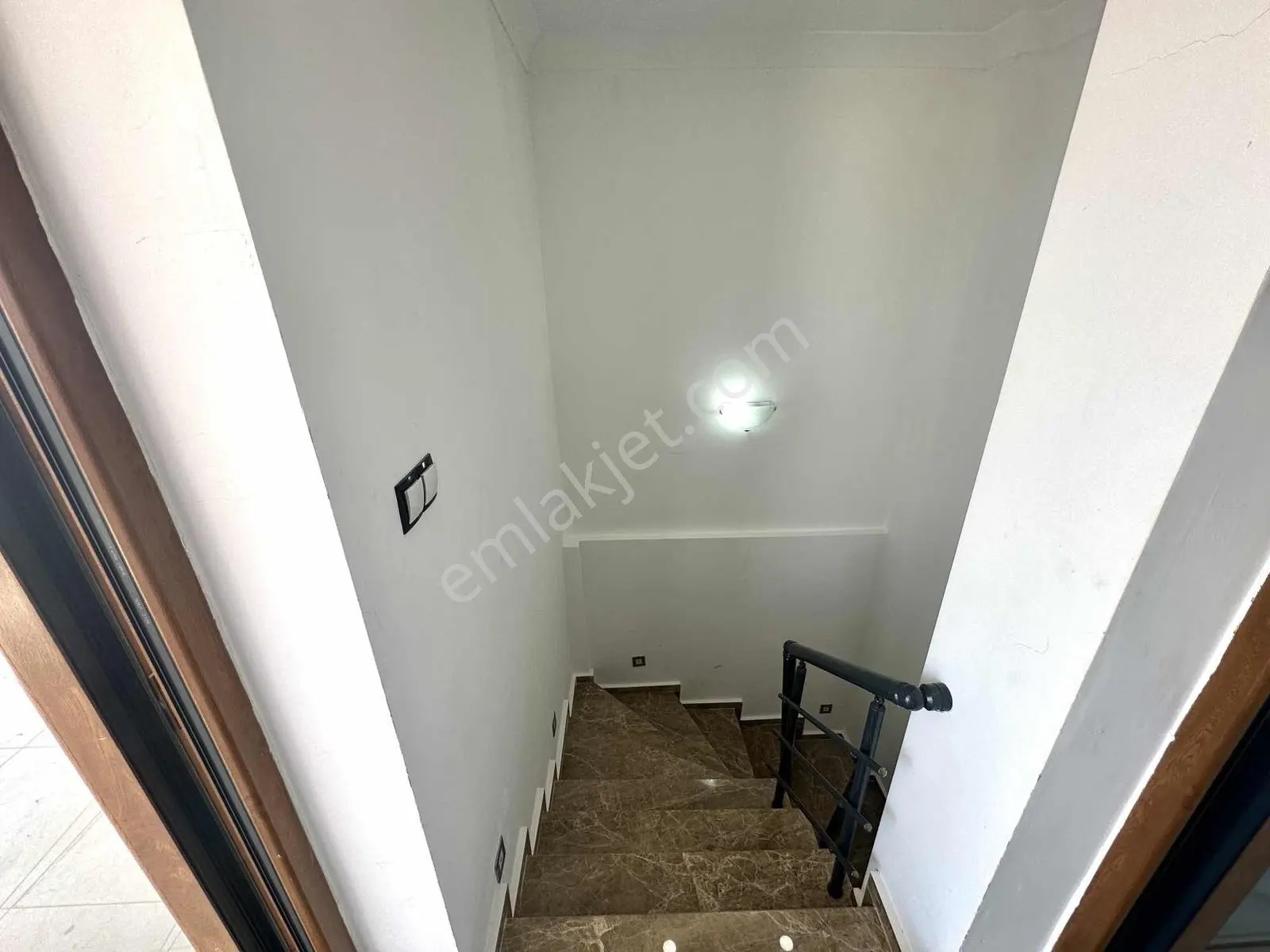 Efelerde Ferah Yaşam! 3+1 Tripleks Villa — fotoğraf 11