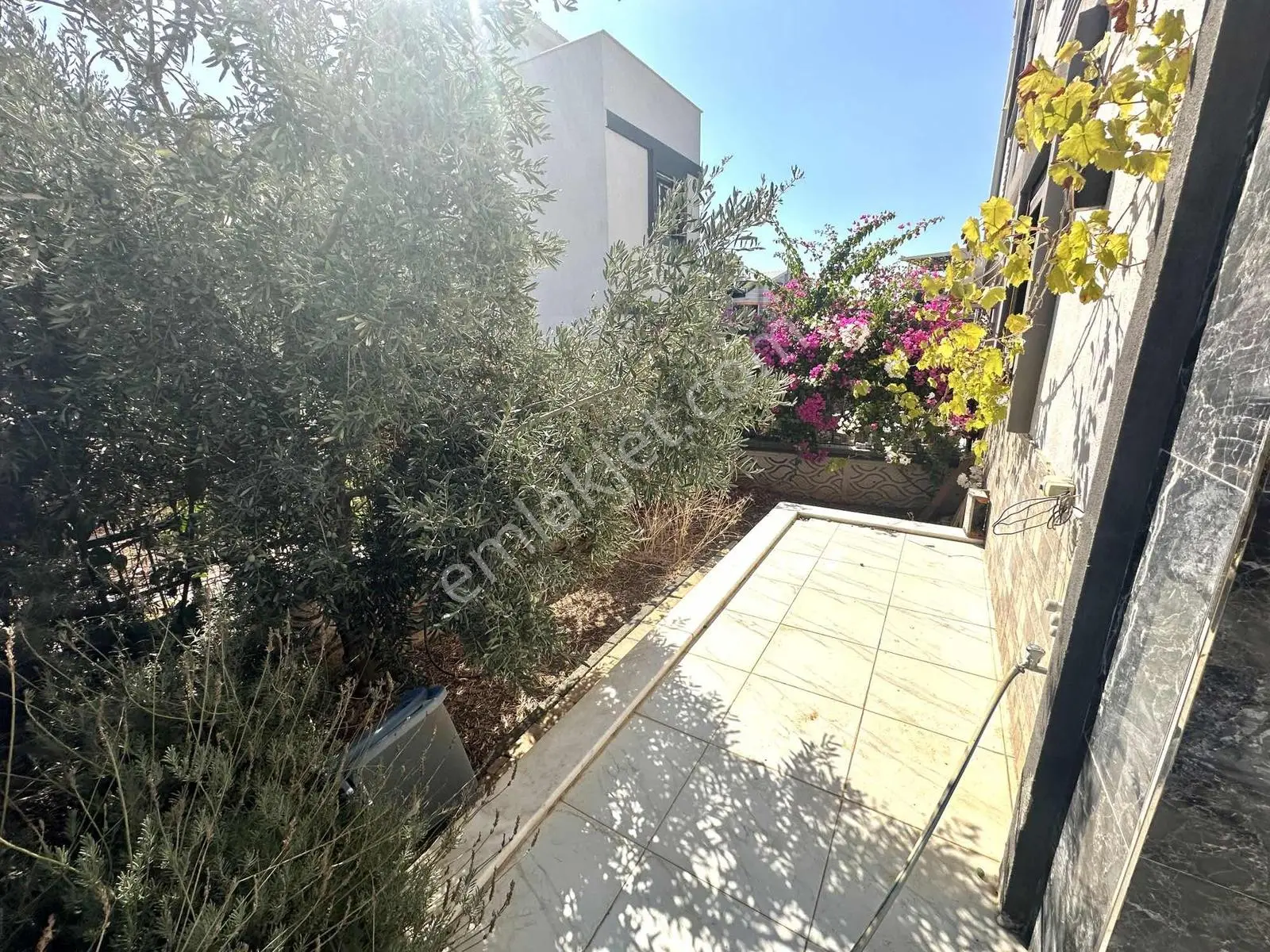 Efelerde Ferah Yaşam! 3+1 Tripleks Villa — fotoğraf 27