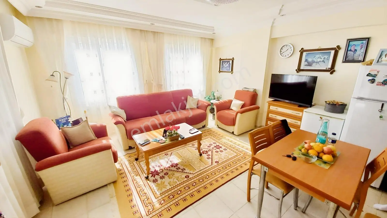 Denize Yürüme Mesafesinde Eşyalı 2+1 Ön Cephe Daire — fotoğraf 5