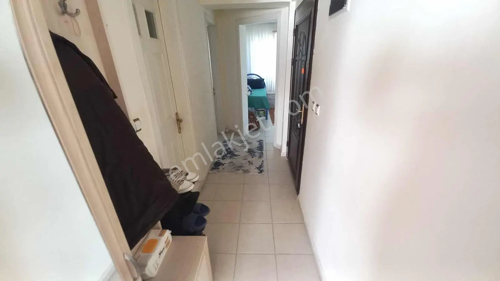 Denize Yürüme Mesafesinde Eşyalı 2+1 Ön Cephe Daire — fotoğraf 11