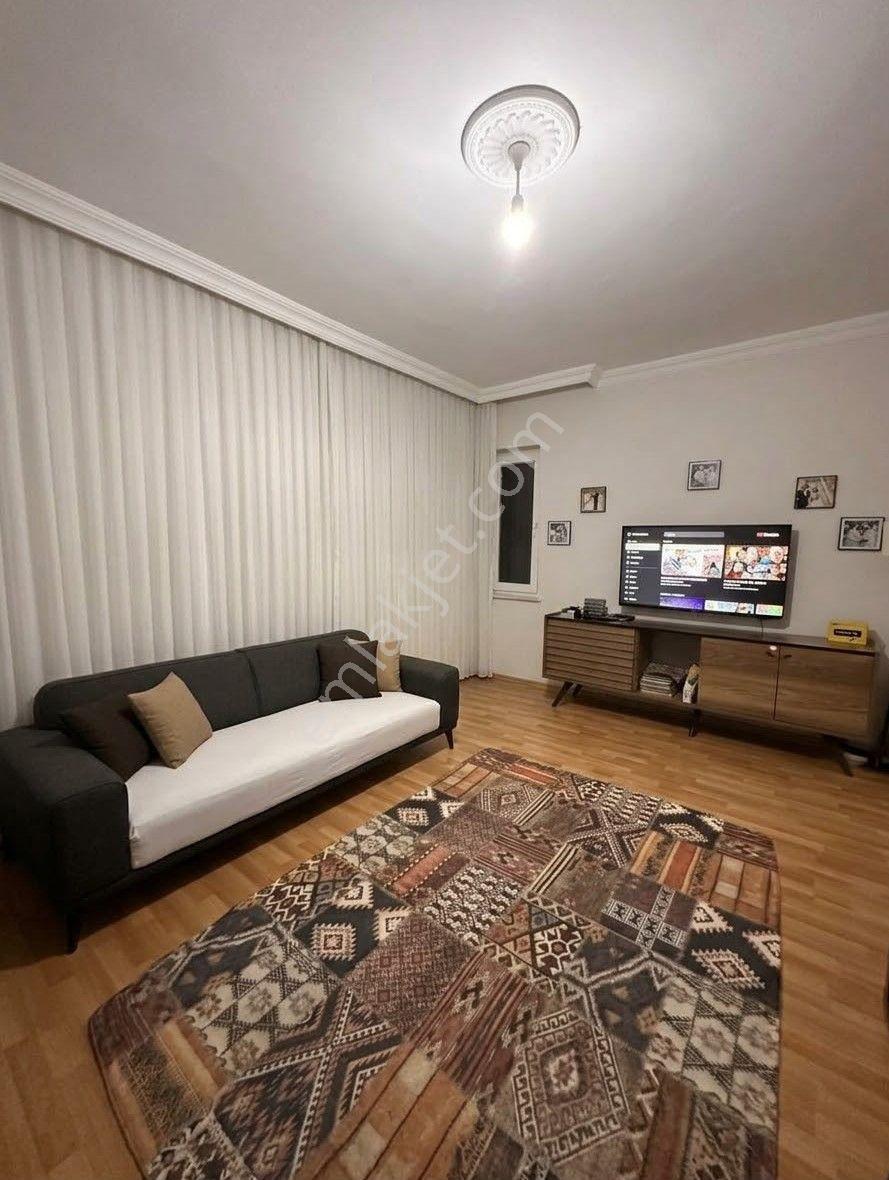Önü Açık, Tramvay Yakını, Arakat, Katta Tek Daire 3+1 — fotoğraf 2