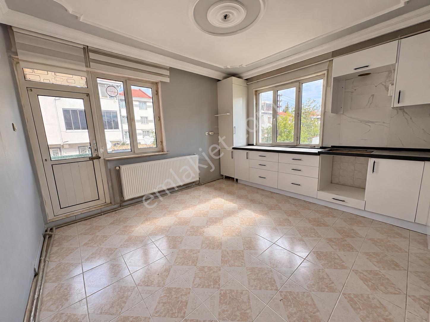 Roma' Dan Akhisar Mahallesi' Nde Satılık Daire — fotoğraf 9