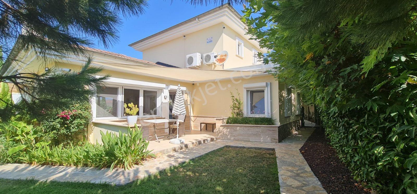 Kuşadası Satılık Yaylaköy De 6+1 Tek Müstakil Villa — fotoğraf 6