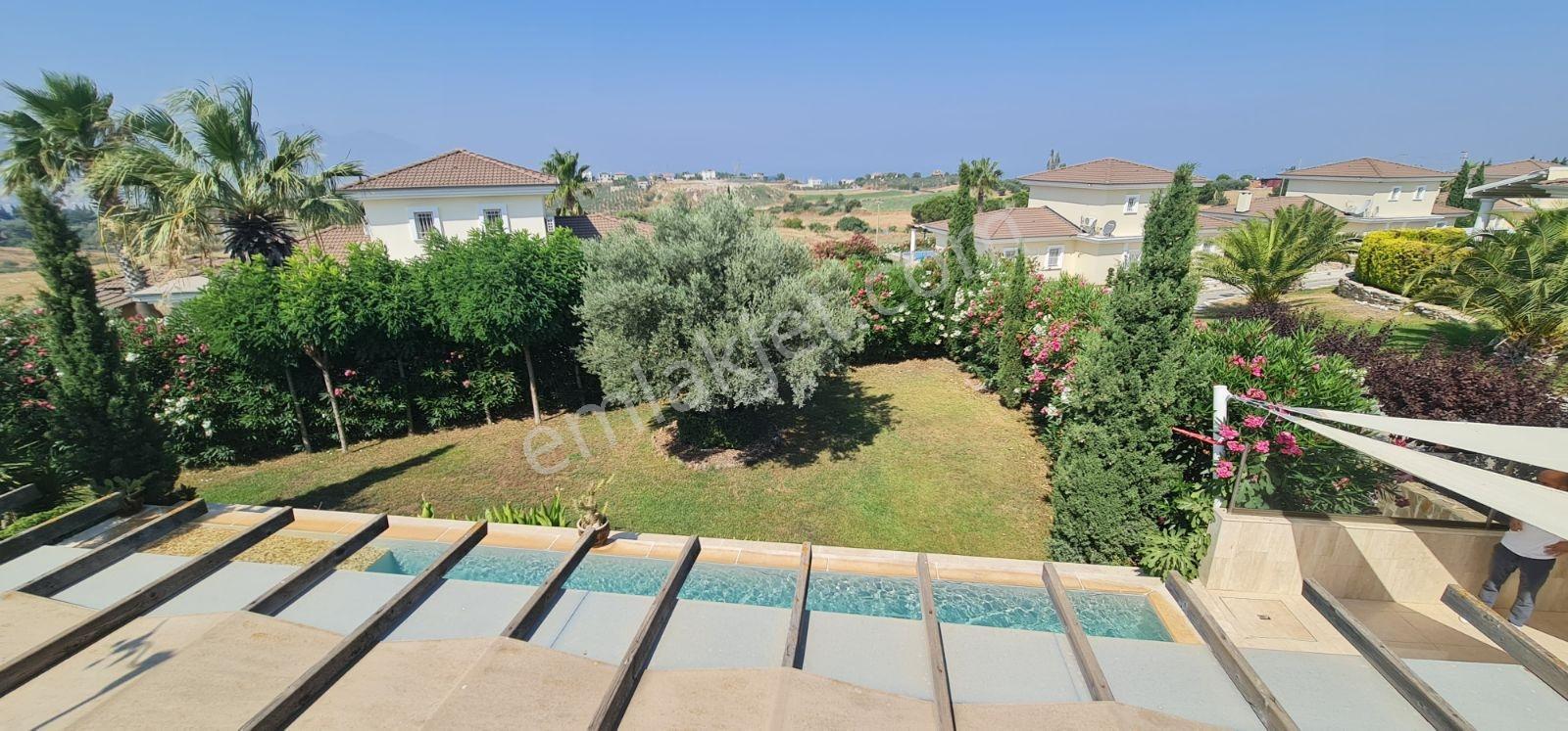 Kuşadası Satılık Yaylaköy De 6+1 Tek Müstakil Villa — fotoğraf 14