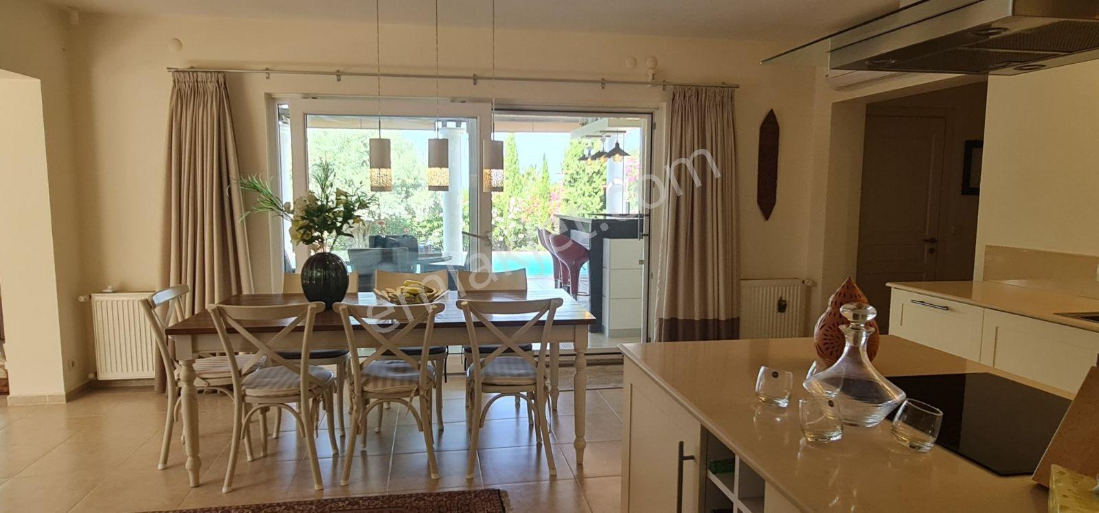 Kuşadası Satılık Yaylaköy De 6+1 Tek Müstakil Villa — fotoğraf 26
