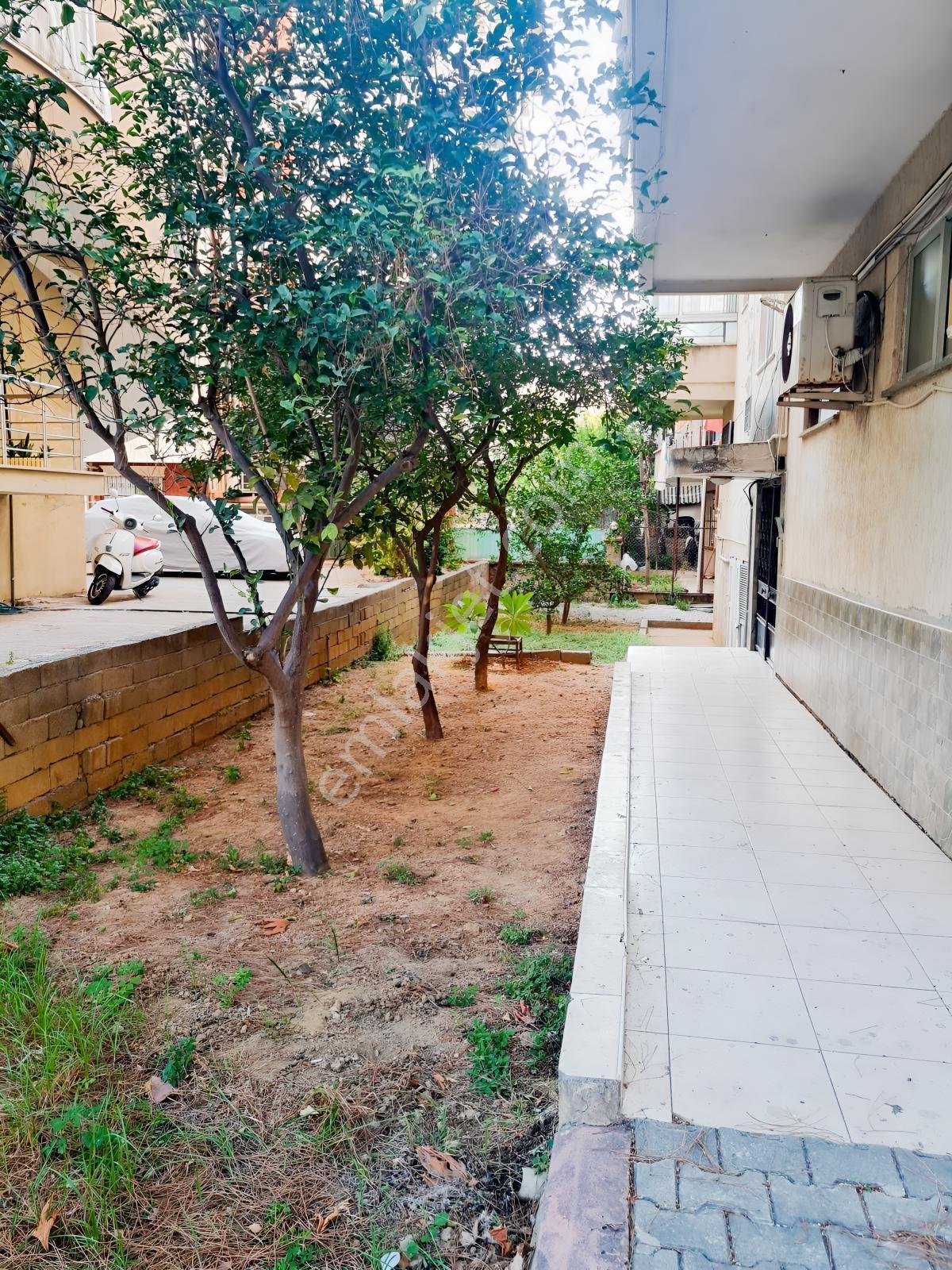 Alanya Güllerpınarında Satılık 2. Kat 2+1 Eşyalı Daire — fotoğraf 2