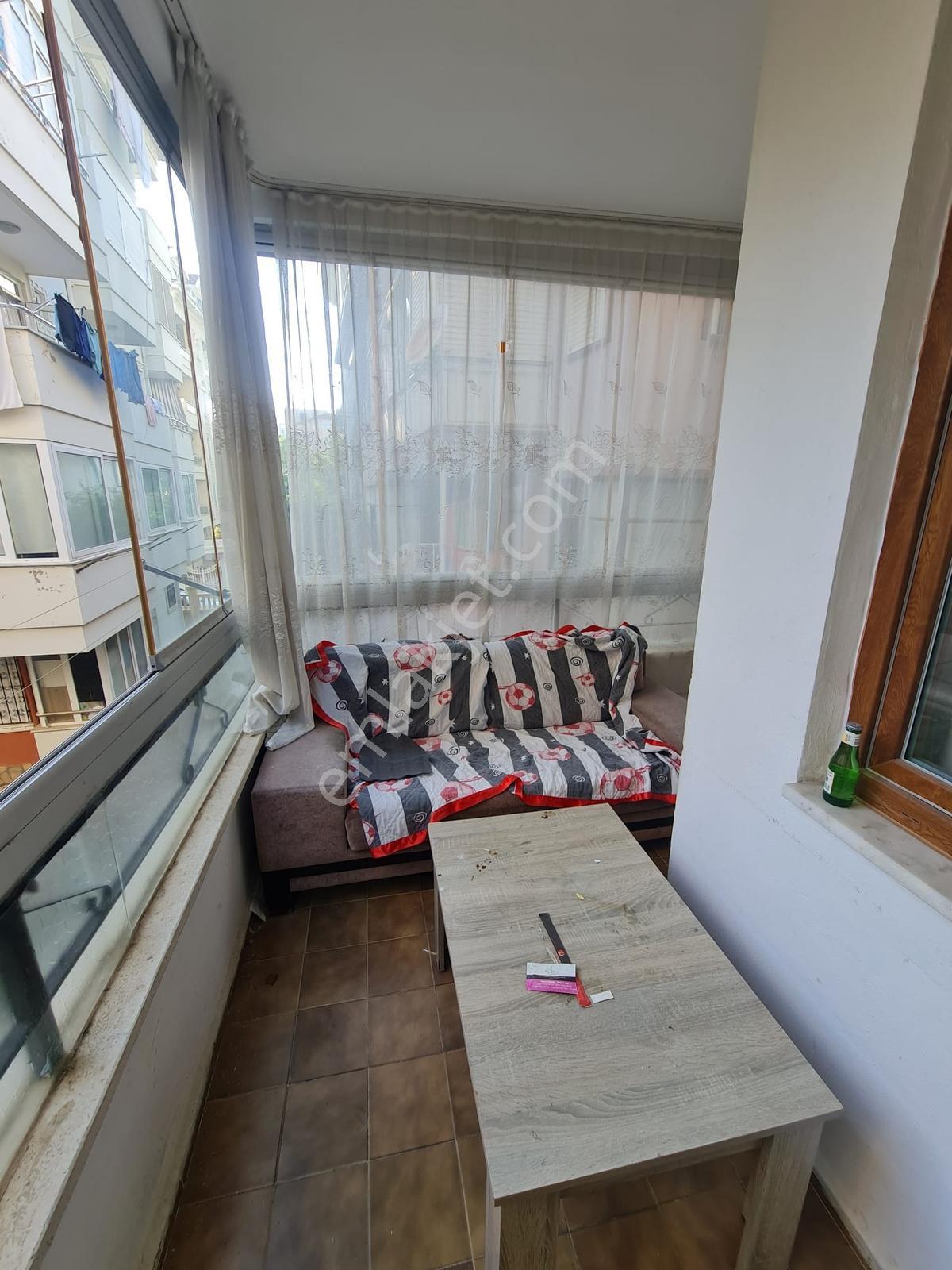 Alanya Güllerpınarında Satılık 2. Kat 2+1 Eşyalı Daire — fotoğraf 6