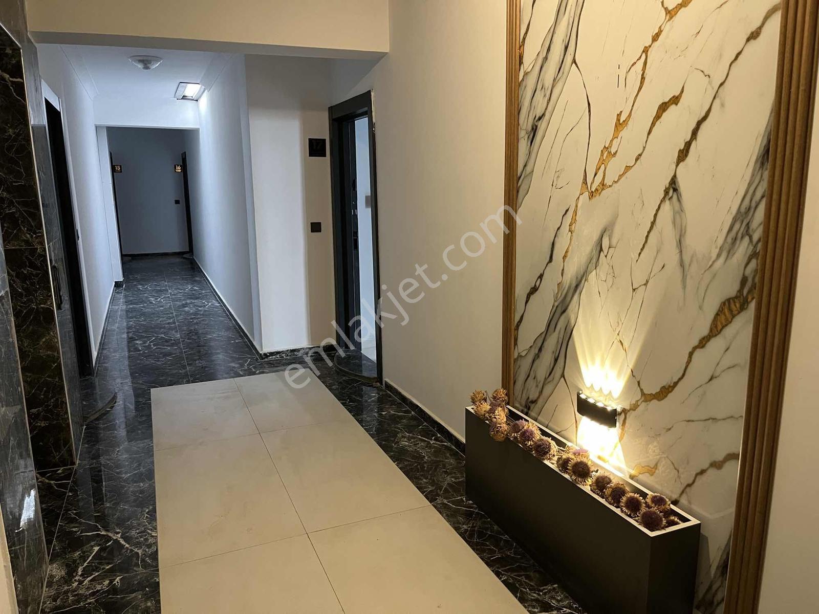 Gömeç Mithatpaşa Doğalgazlı Cam Balkonlu Satılık Daire — fotoğraf 2