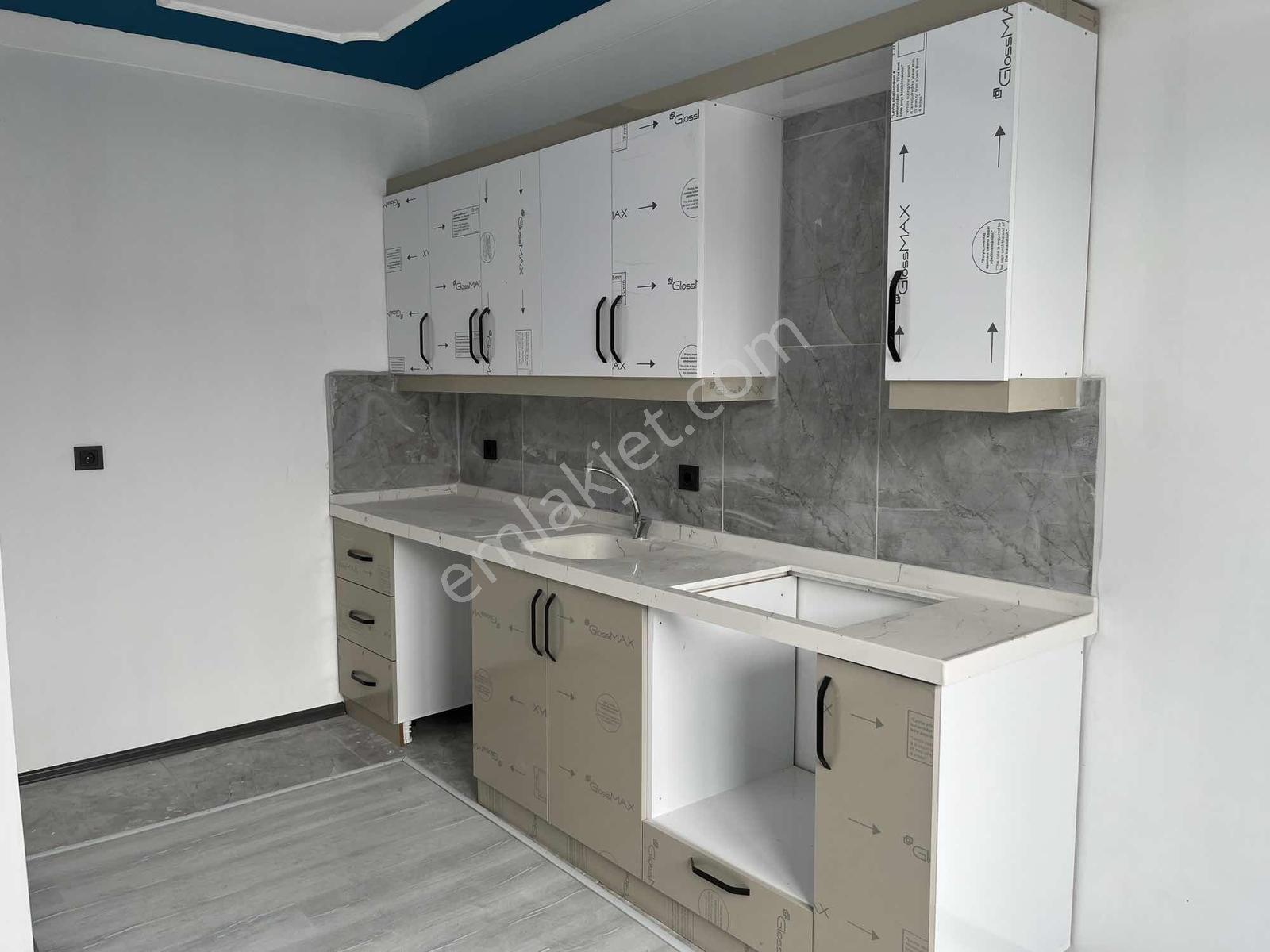 Gömeç Mithatpaşa Doğalgazlı Cam Balkonlu Satılık Daire — fotoğraf 4