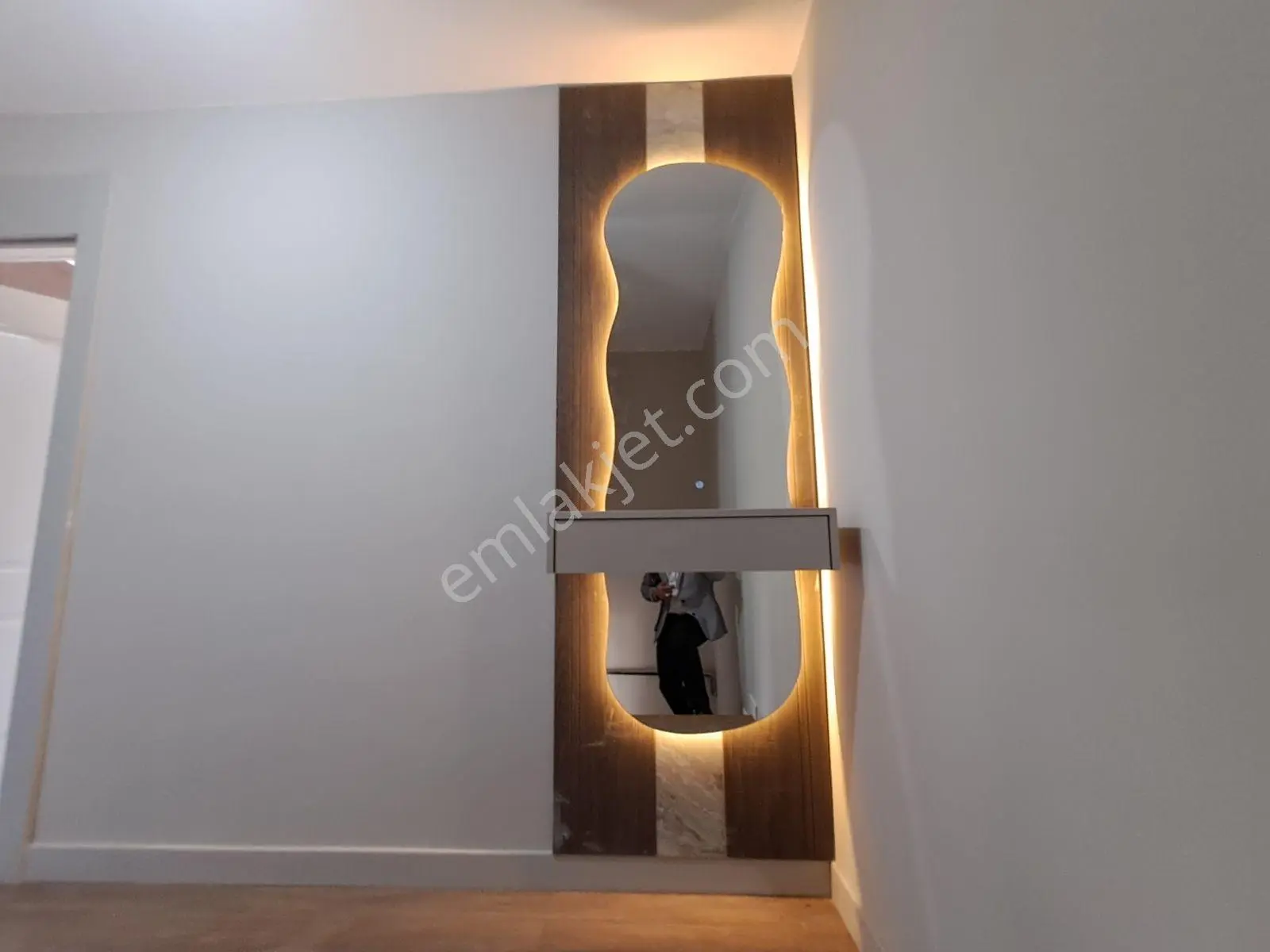 Alaçatı Gayrimenkulden Bağjmsız Mutfaklı Satılık 3+1 Daire — fotoğraf 25