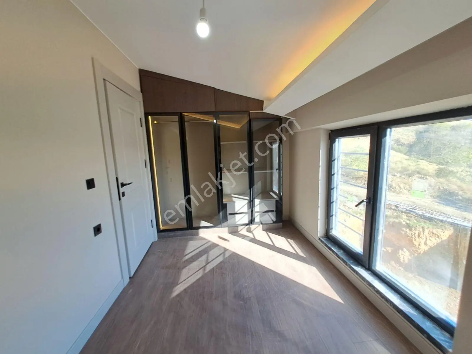 Alaçatı Gayrimenkulden Bağjmsız Mutfaklı Satılık 3+1 Daire — fotoğraf 30