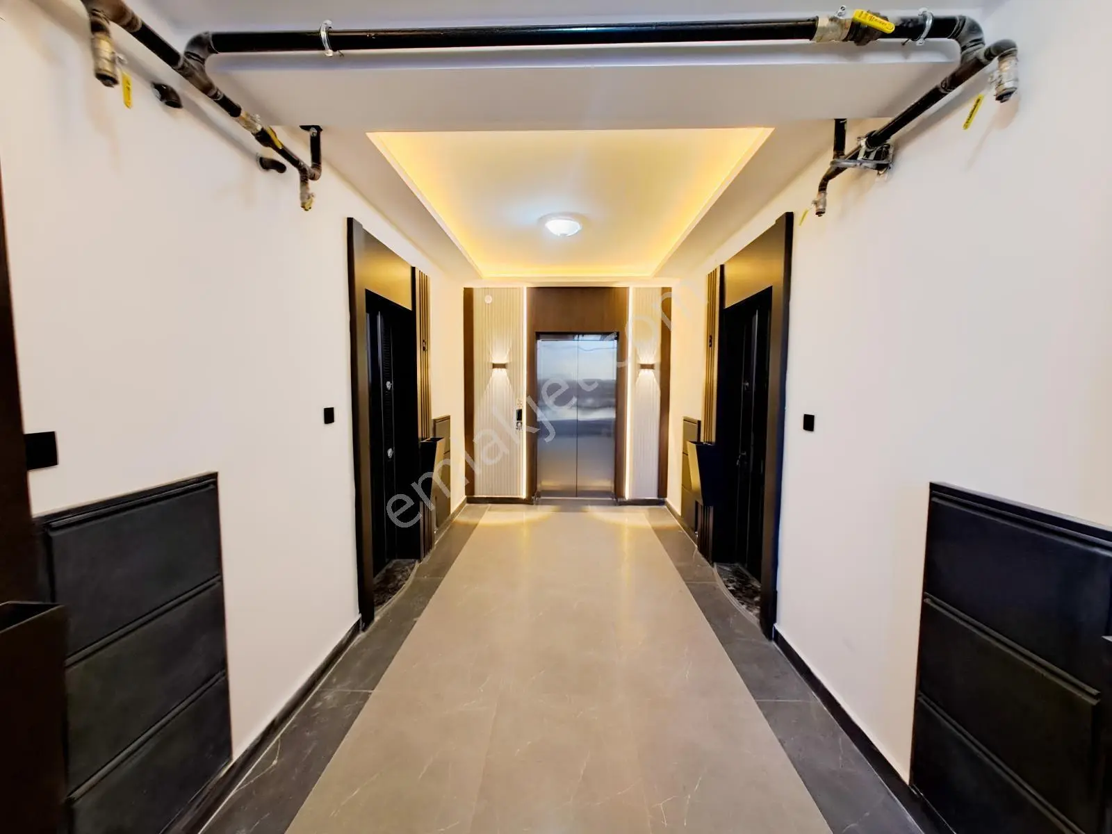 Alaçatı Gayrimenkulden Bağjmsız Mutfaklı Satılık 3+1 Daire — fotoğraf 35