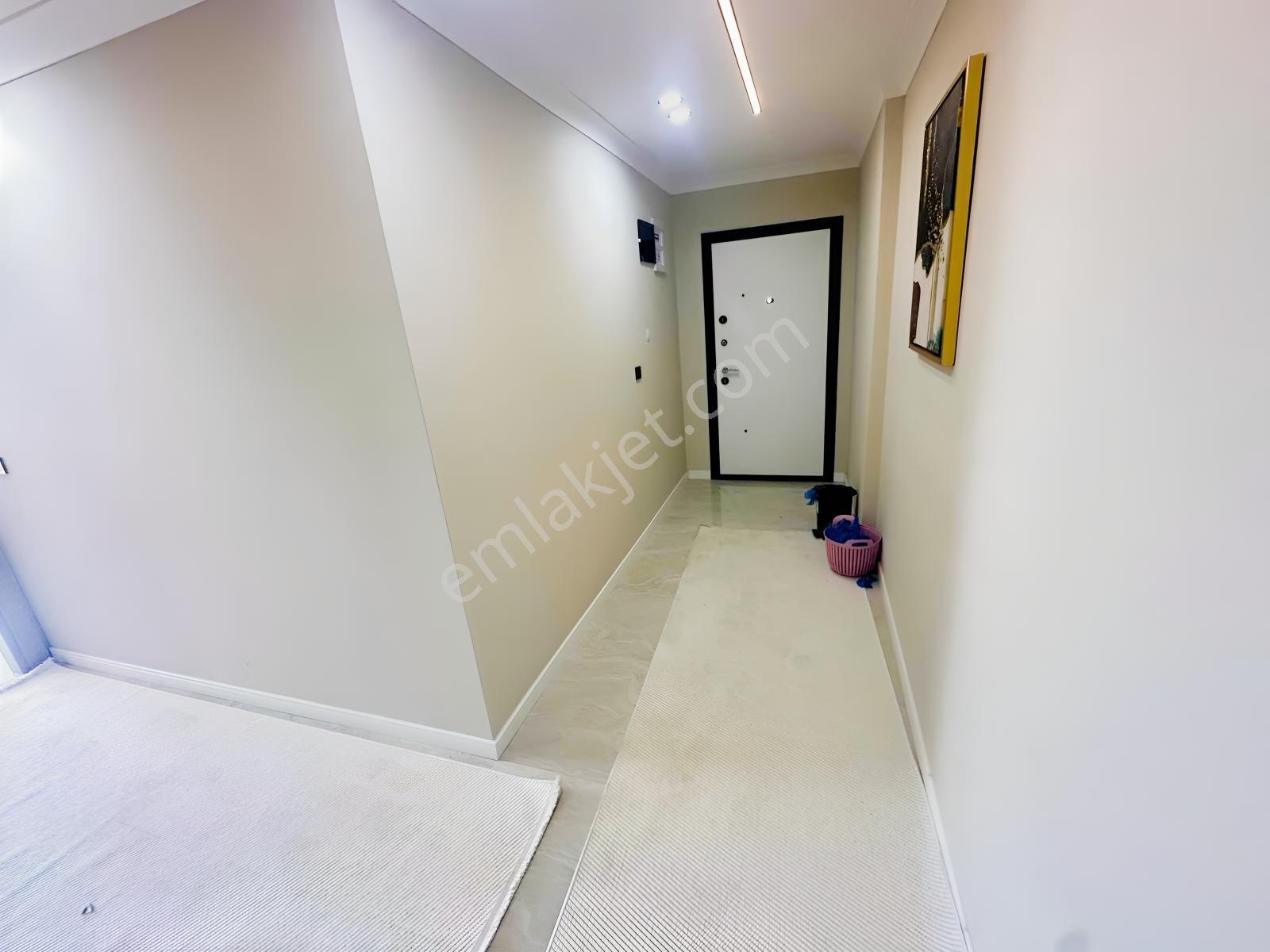 Taşınmaya Hazır! Efelerde Havuzlu Eşyalı 3+1 Villa — fotoğraf 9
