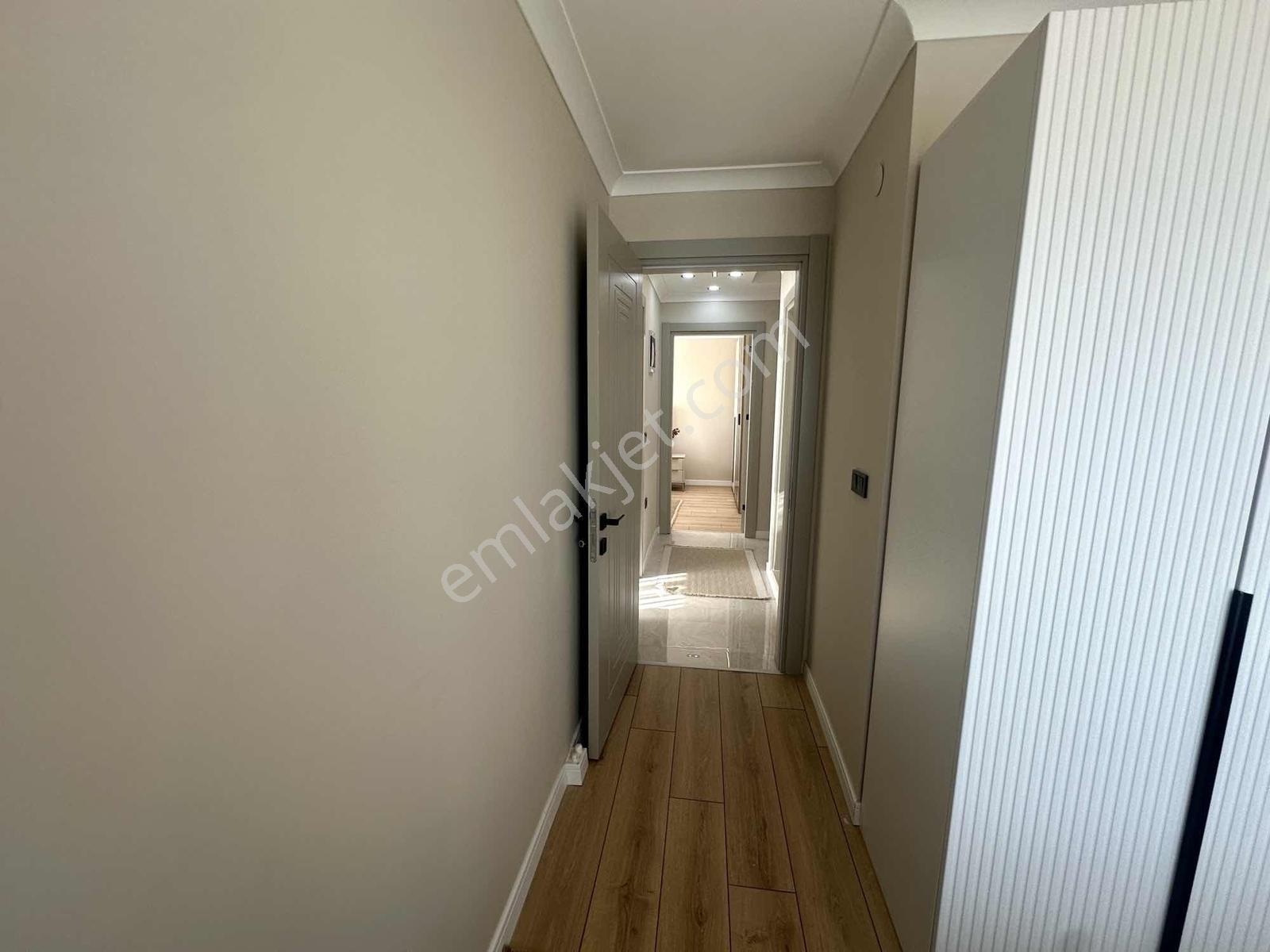 Taşınmaya Hazır! Efelerde Havuzlu Eşyalı 3+1 Villa — fotoğraf 21