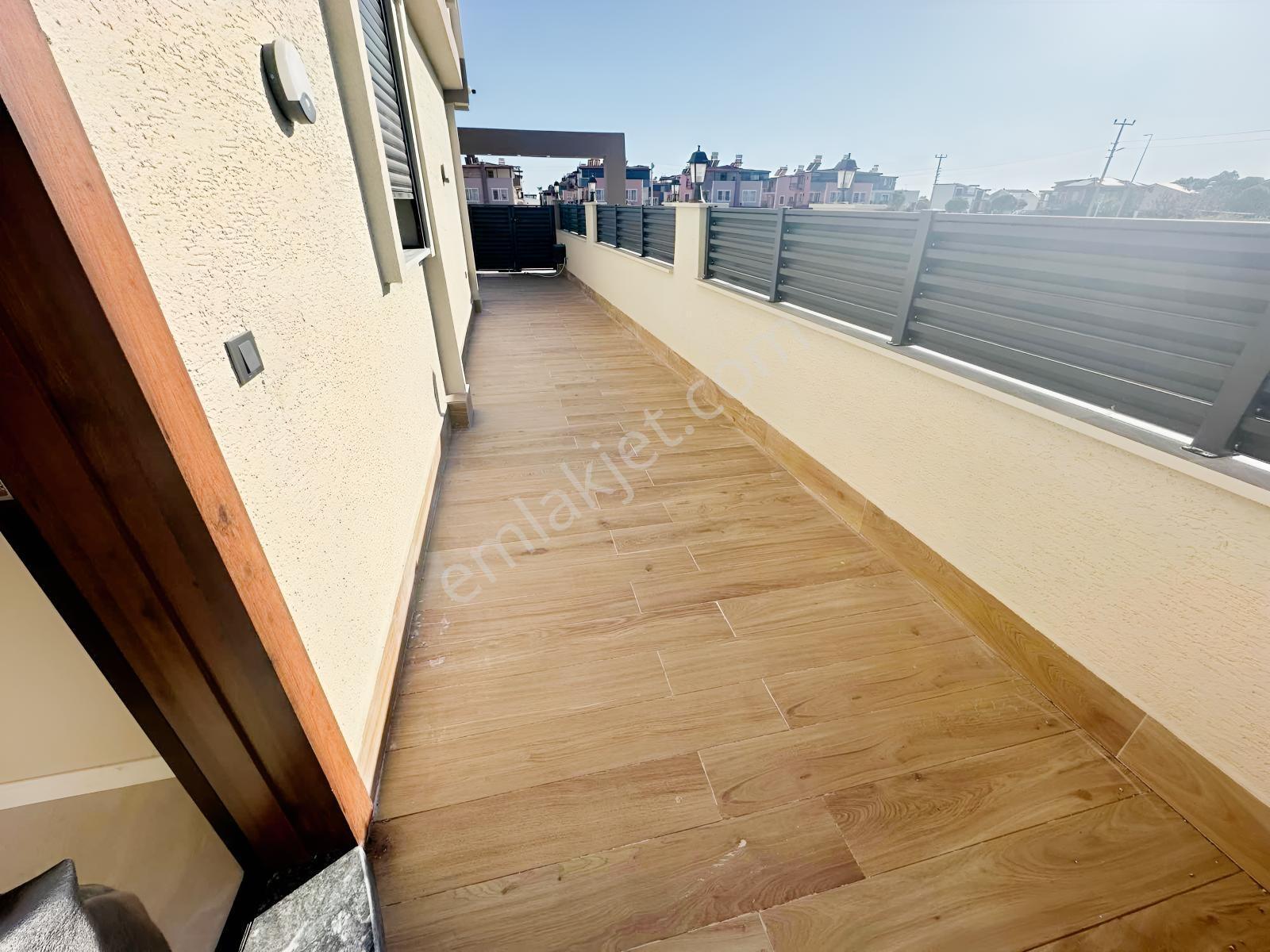 Taşınmaya Hazır! Efelerde Havuzlu Eşyalı 3+1 Villa — fotoğraf 25