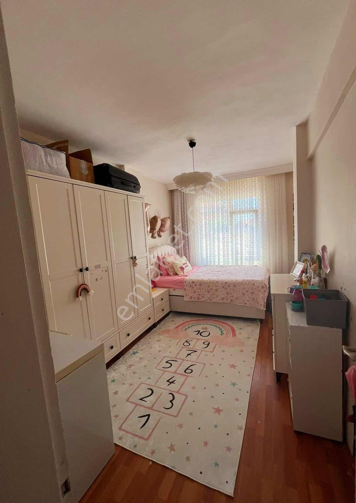 Pendik Kavakpınarda Geniş Daire — fotoğraf 4