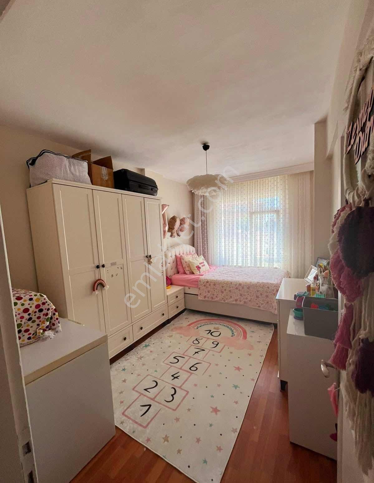 Pendik Kavakpınarda Geniş Daire — fotoğraf 6