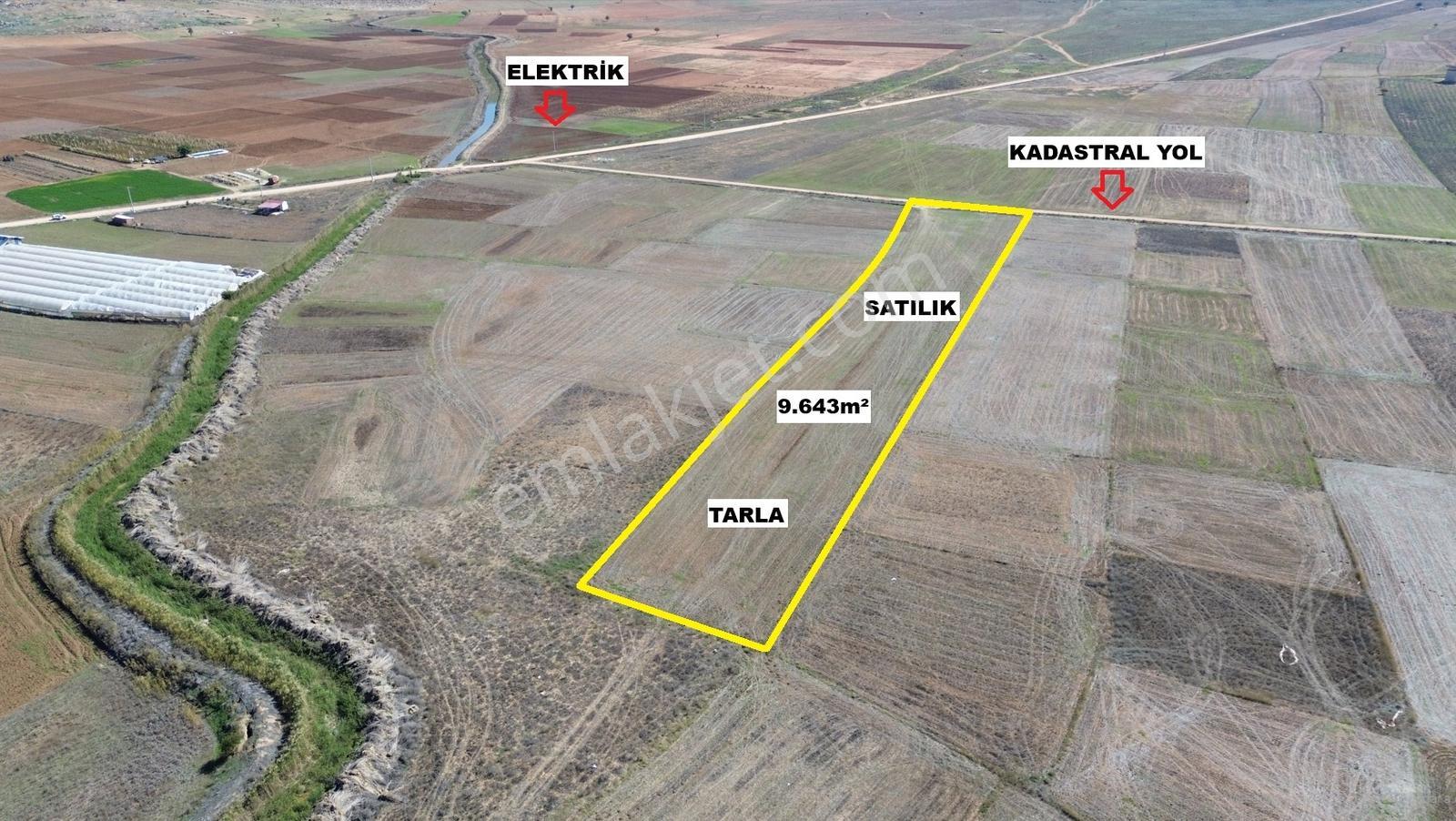 Vip Gayrimenkul'den Bozhüyük Mah. Yol Cepheli 9.643m² Tarla — fotoğraf 3