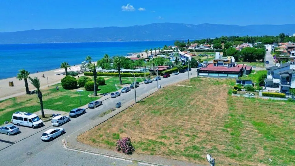 Uytundan Burhaniye Örende Denize Sıfır Ticari İmarlı Arsa — fotoğraf 25