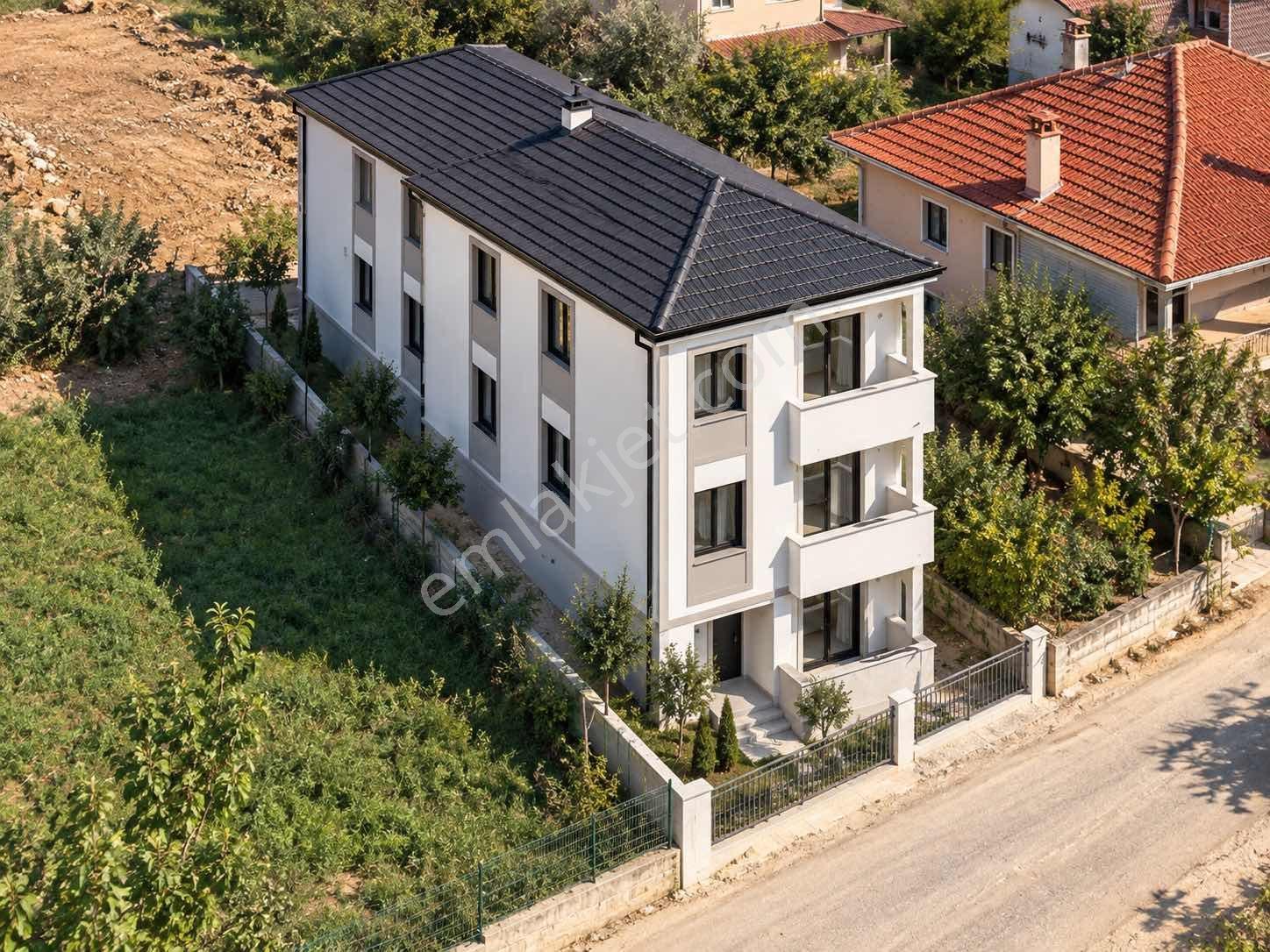 Tan Yapıdan Akyazıda Satılık 3+1 Daireler — fotoğraf 3