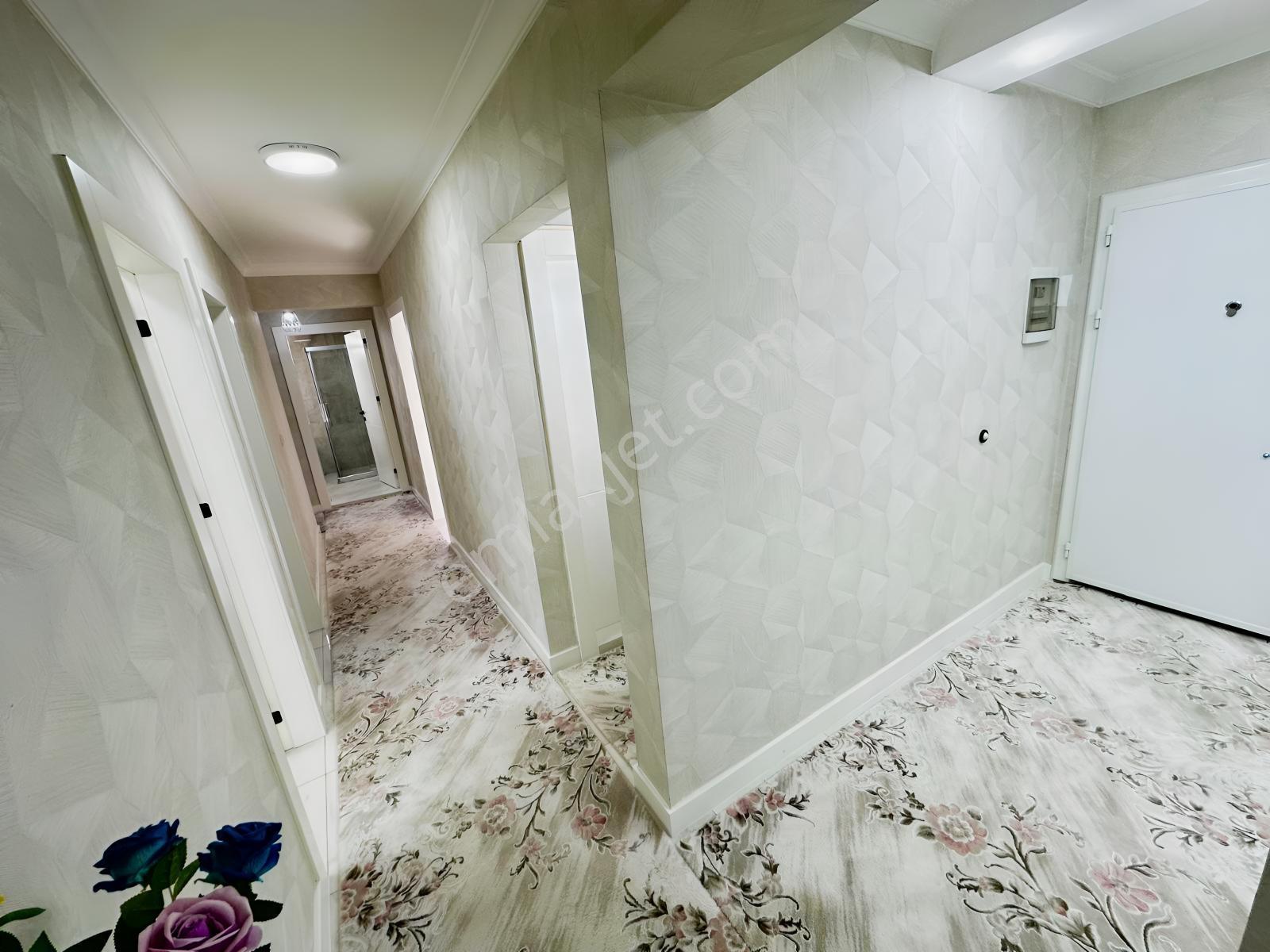 Şemikler Mahallesinde Site İçinde 3+1 Arakat Satılık Daire — fotoğraf 18