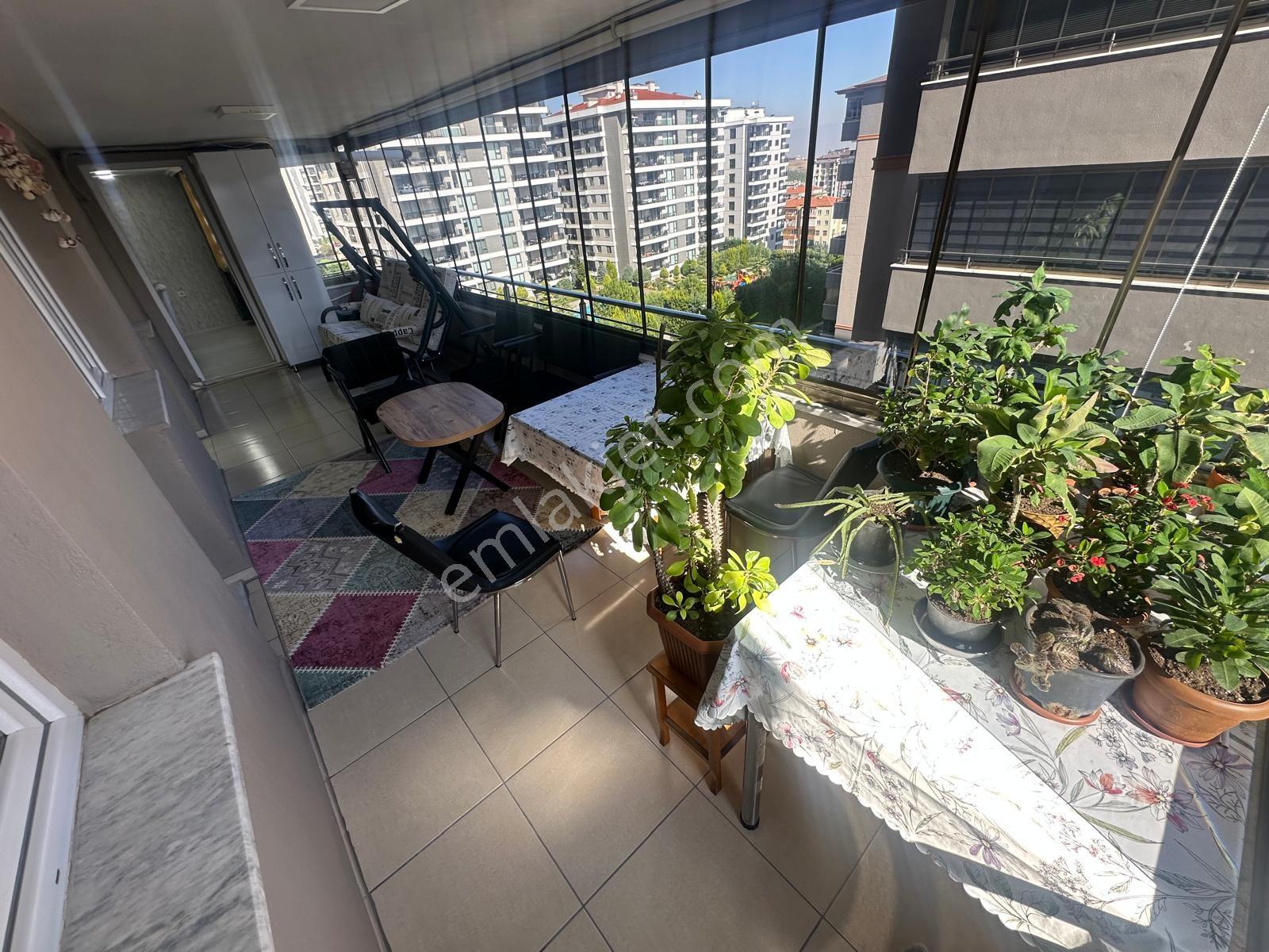 Şemikler Mahallesinde Site İçinde 3+1 Arakat Satılık Daire — fotoğraf 20