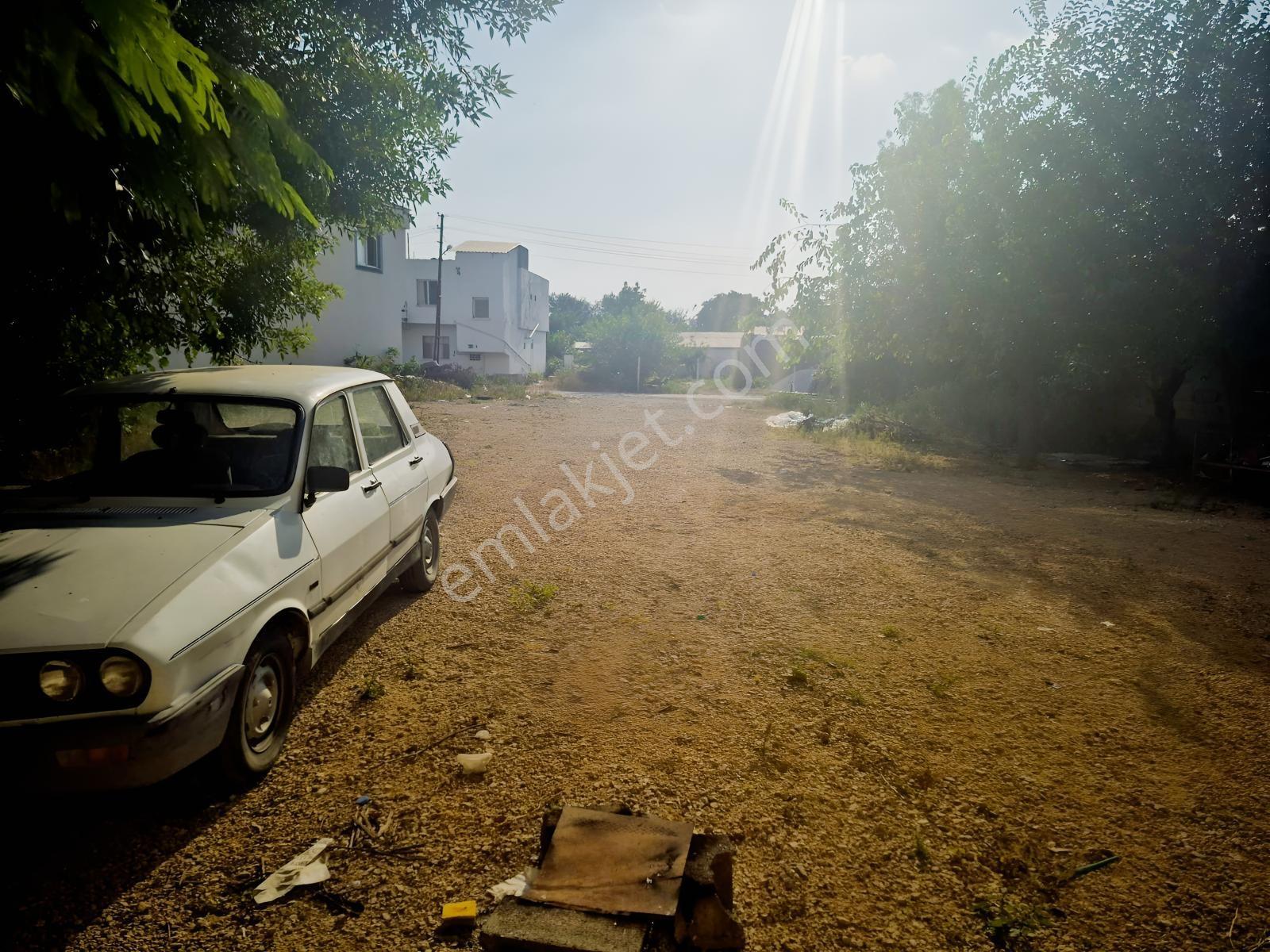 Kozan Gayrimnkuldn Gazi Köyünde 1300m2 Kullanımlı 3 Dükkan 2 Ev — fotoğraf 6