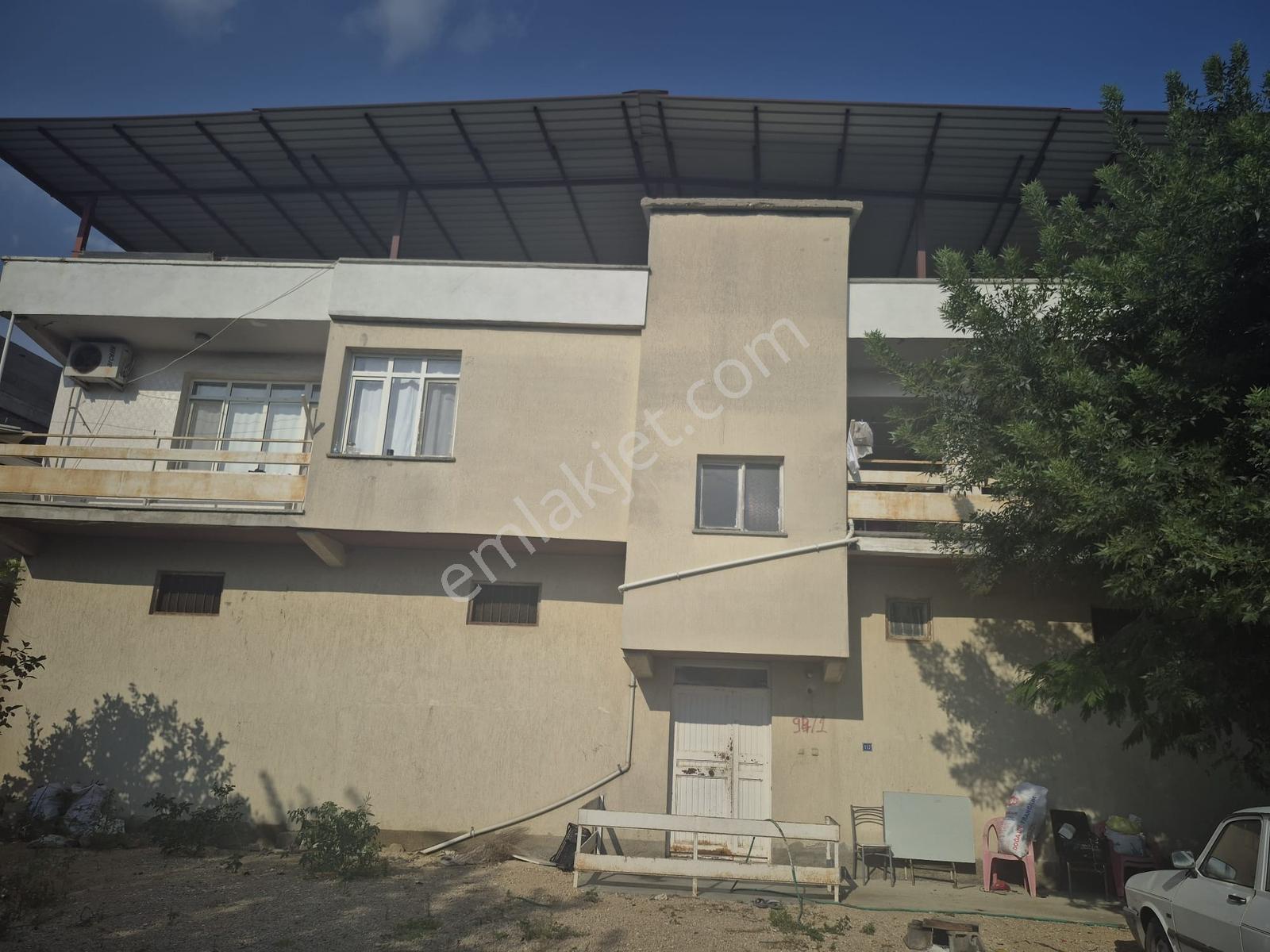 Kozan Gayrimnkuldn Gazi Köyünde 1300m2 Kullanımlı 3 Dükkan 2 Ev — fotoğraf 7