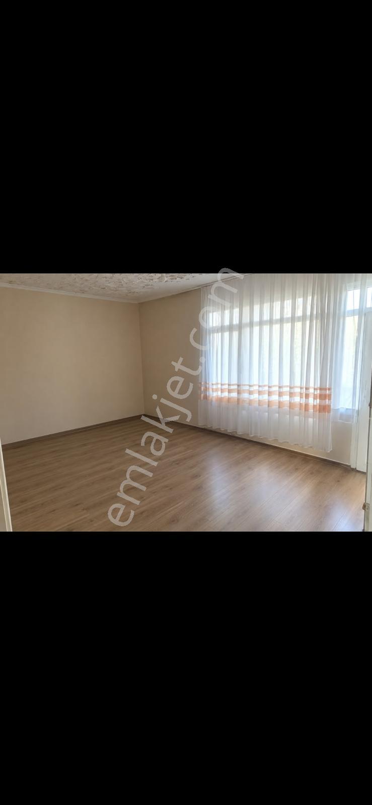 Kozan Gayrimnkuldn Gazi Köyünde 1300m2 Kullanımlı 3 Dükkan 2 Ev — fotoğraf 8