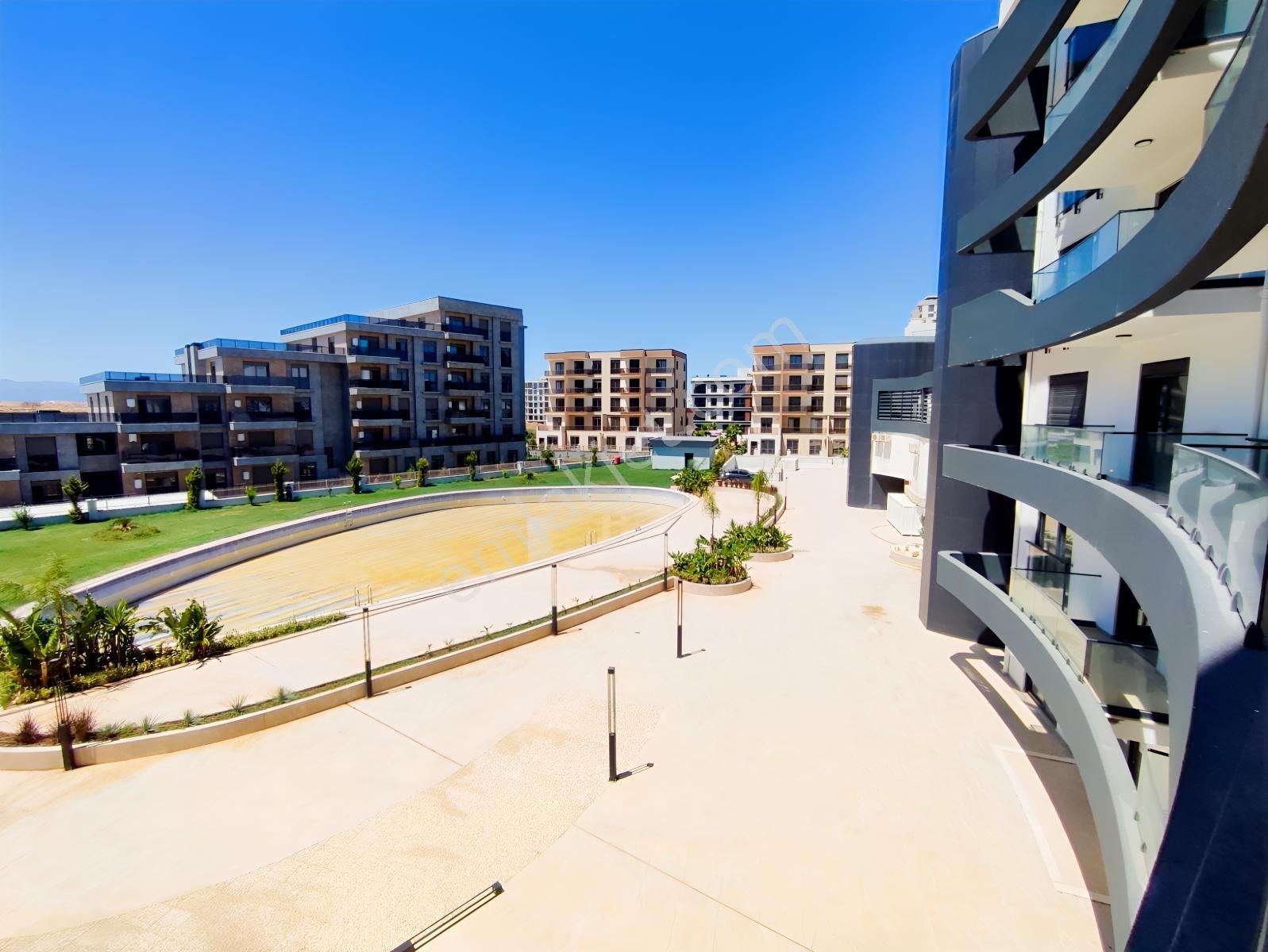Altıntaş'ta Site İçinde Satılık 1+1 Daire — fotoğraf 3