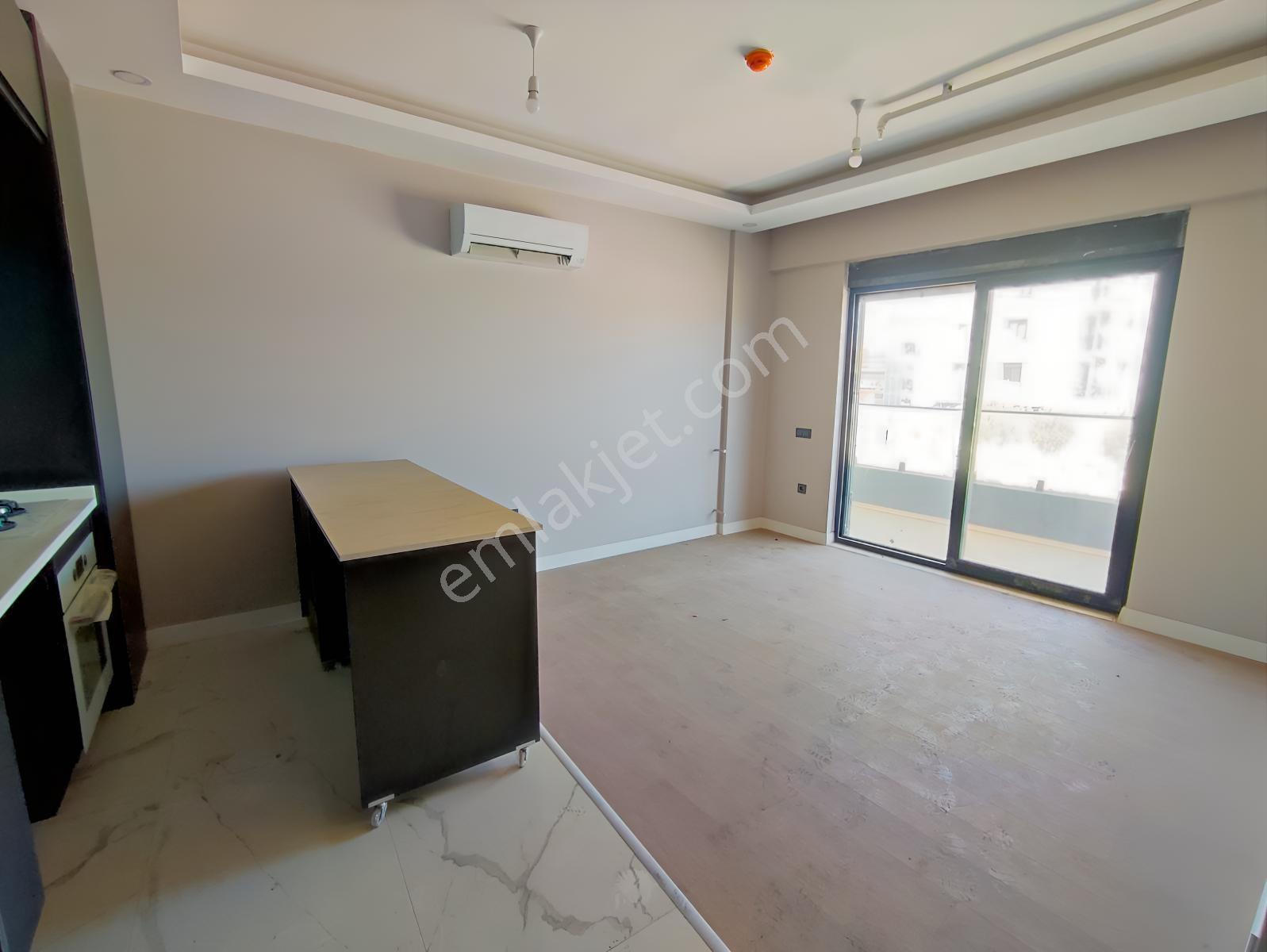 Altıntaş'ta Site İçinde Satılık 1+1 Daire — fotoğraf 5