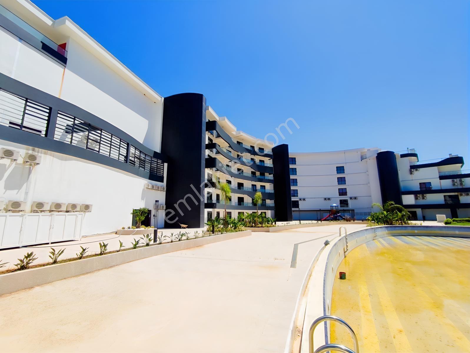 Altıntaş'ta Site İçinde Satılık 1+1 Daire — fotoğraf 13