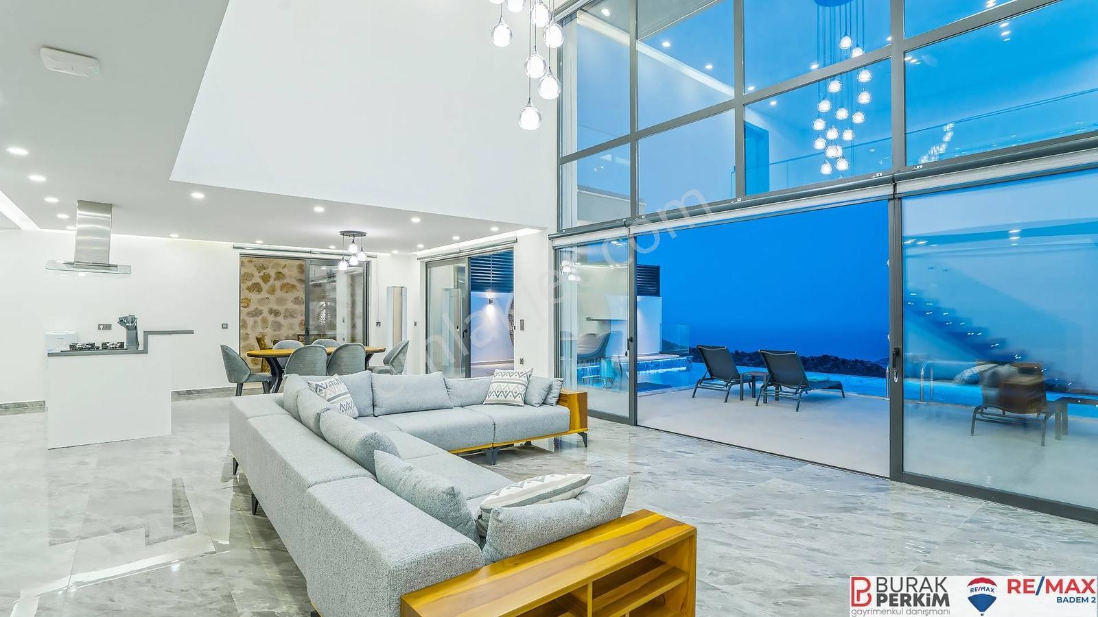 Kaş Bezirganda Deniz Manzaralı Satılık 2 Villa Ve 4.911 M² Hisse — fotoğraf 11