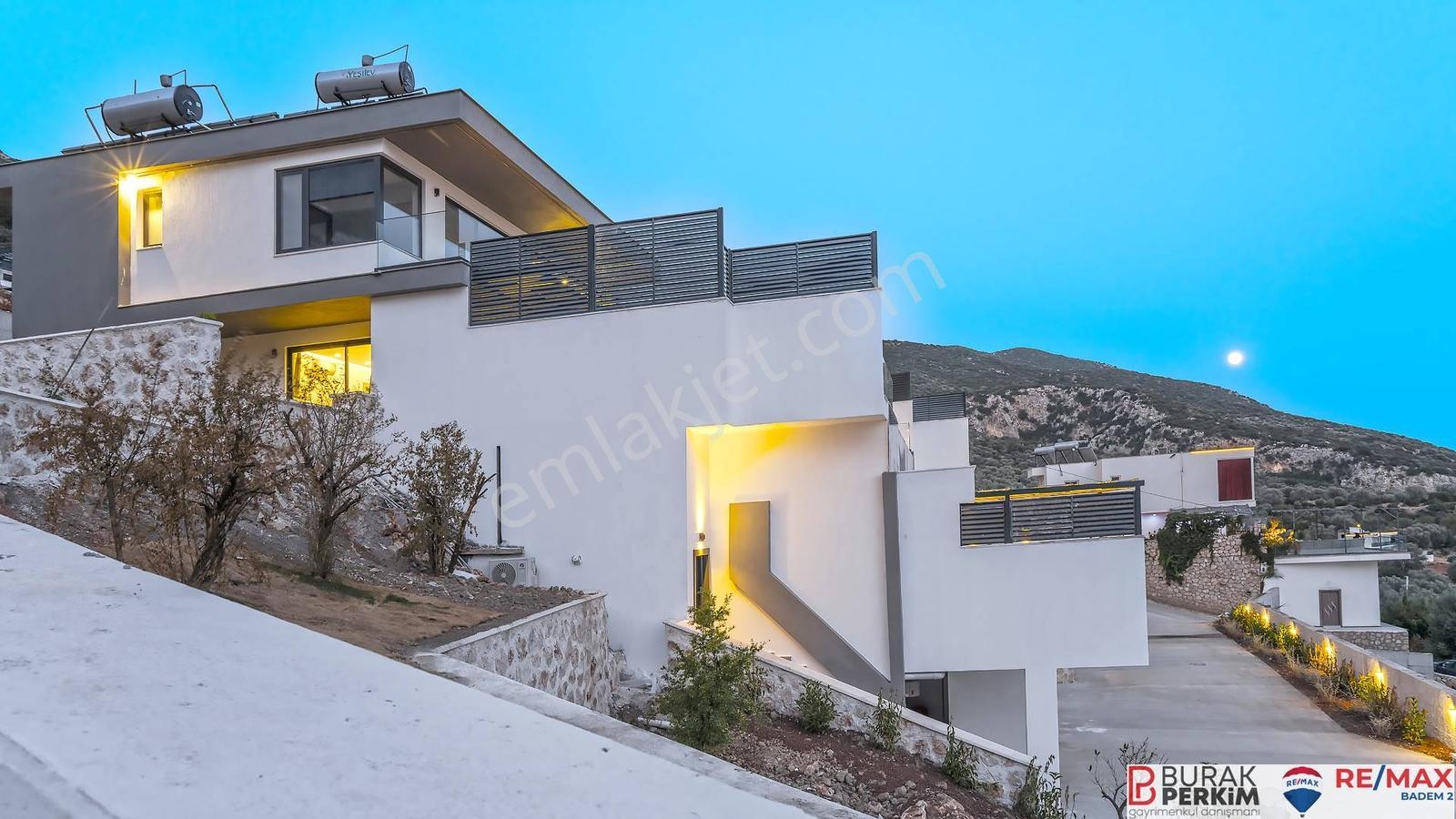Kaş Bezirganda Deniz Manzaralı Satılık 2 Villa Ve 4.911 M² Hisse — fotoğraf 33