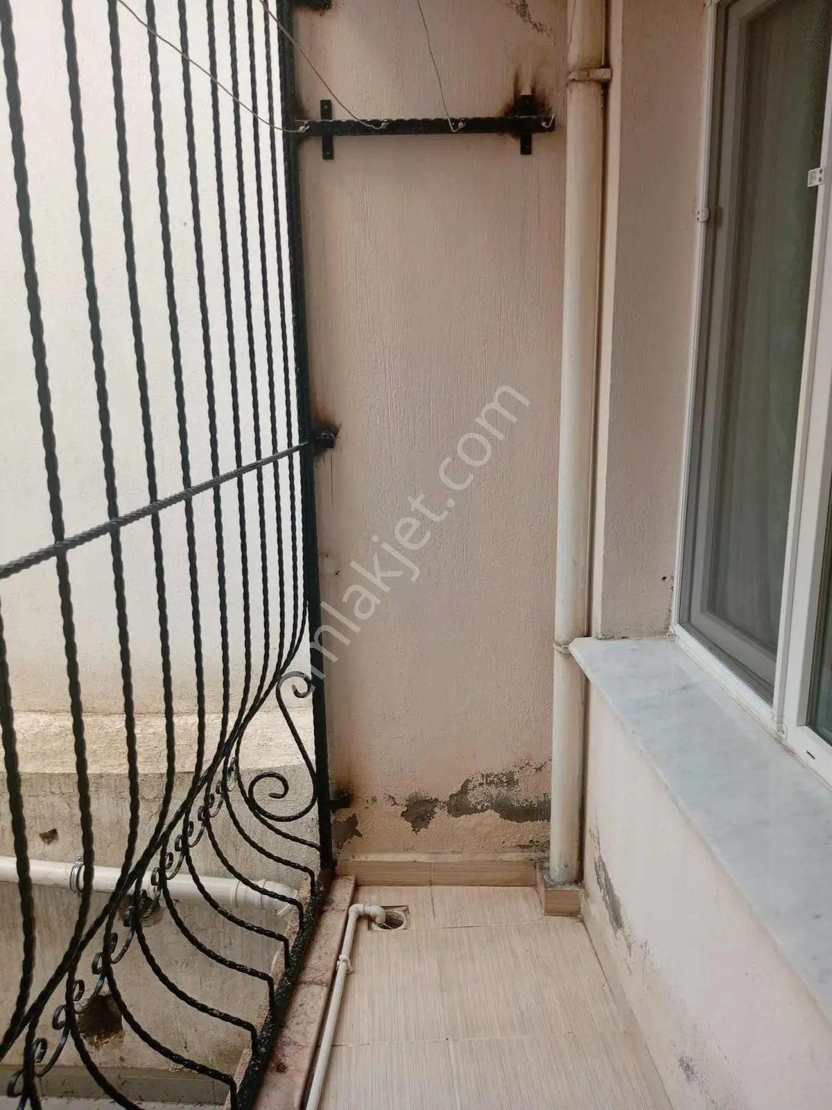 Seferihisar Camikebir Mh. Satılık Fırsat Daire — fotoğraf 9