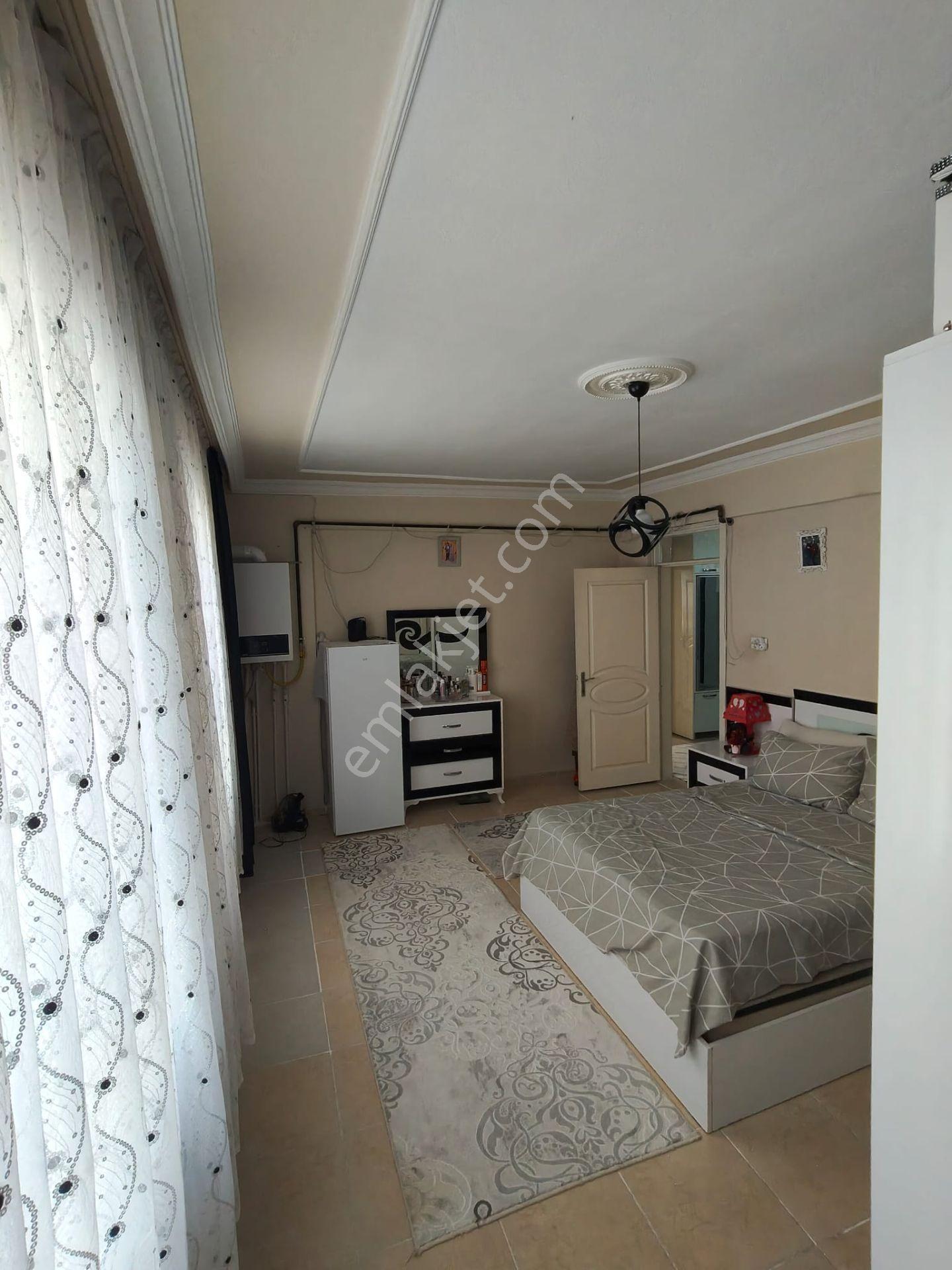 Ahmet Yesevi Köşe Başı Dogalgazli Bakımlı 2+1 Daire — fotoğraf 7