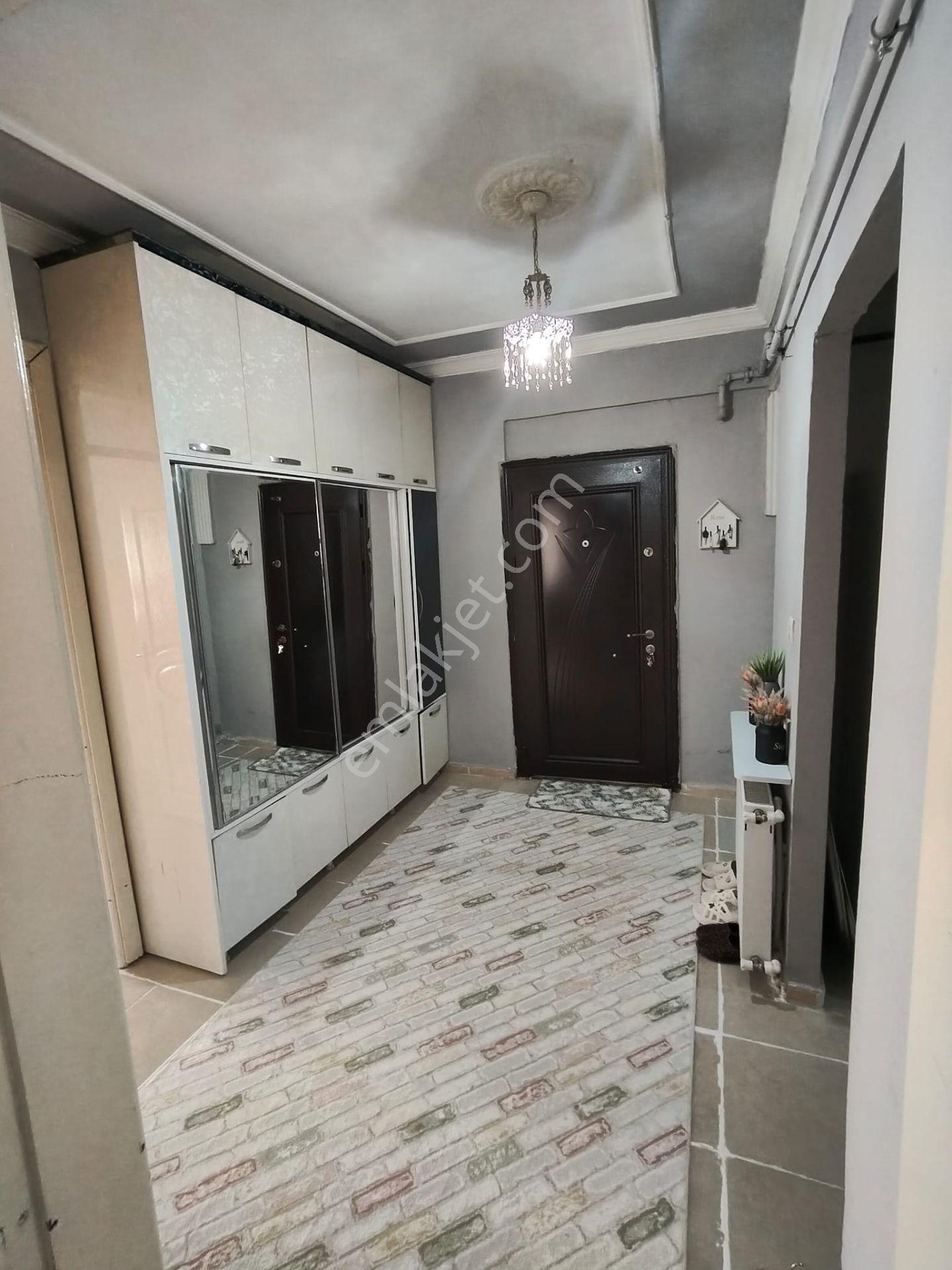 Ahmet Yesevi Köşe Başı Dogalgazli Bakımlı 2+1 Daire — fotoğraf 8