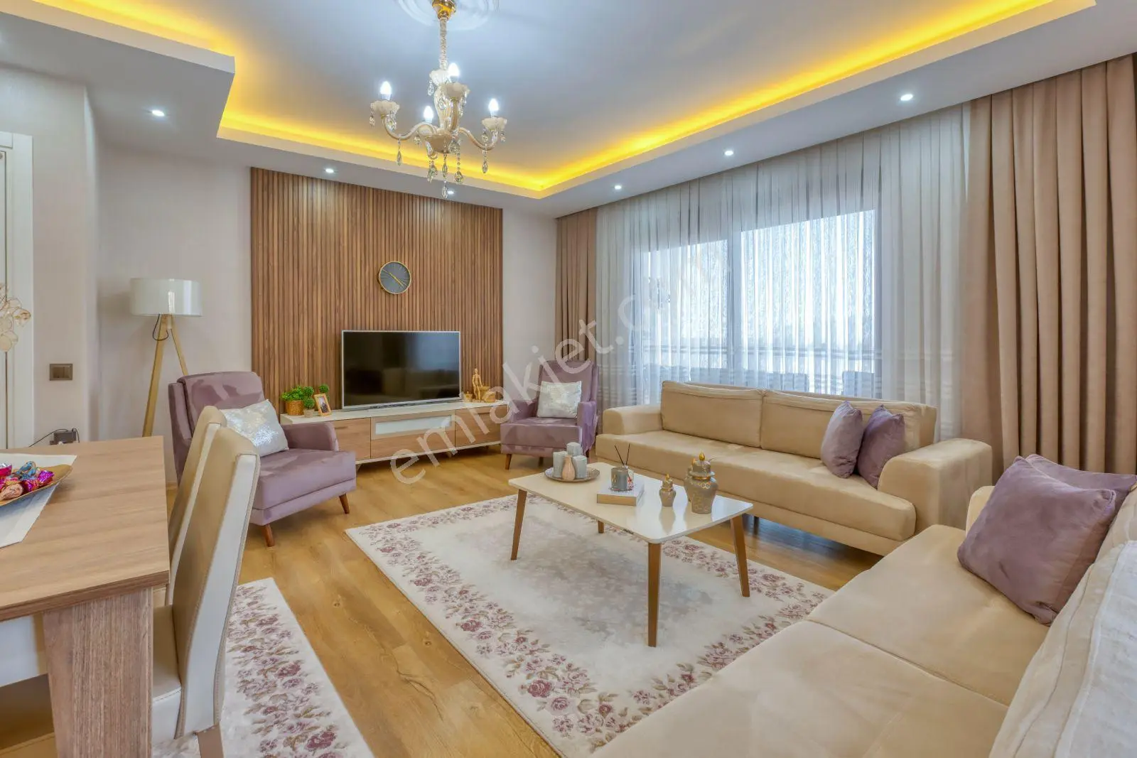 Tepe Sugözü’nde Deniz Ve Kale Manzaralı Ayrı Mutfaklı 2+1 Daire — fotoğraf 3