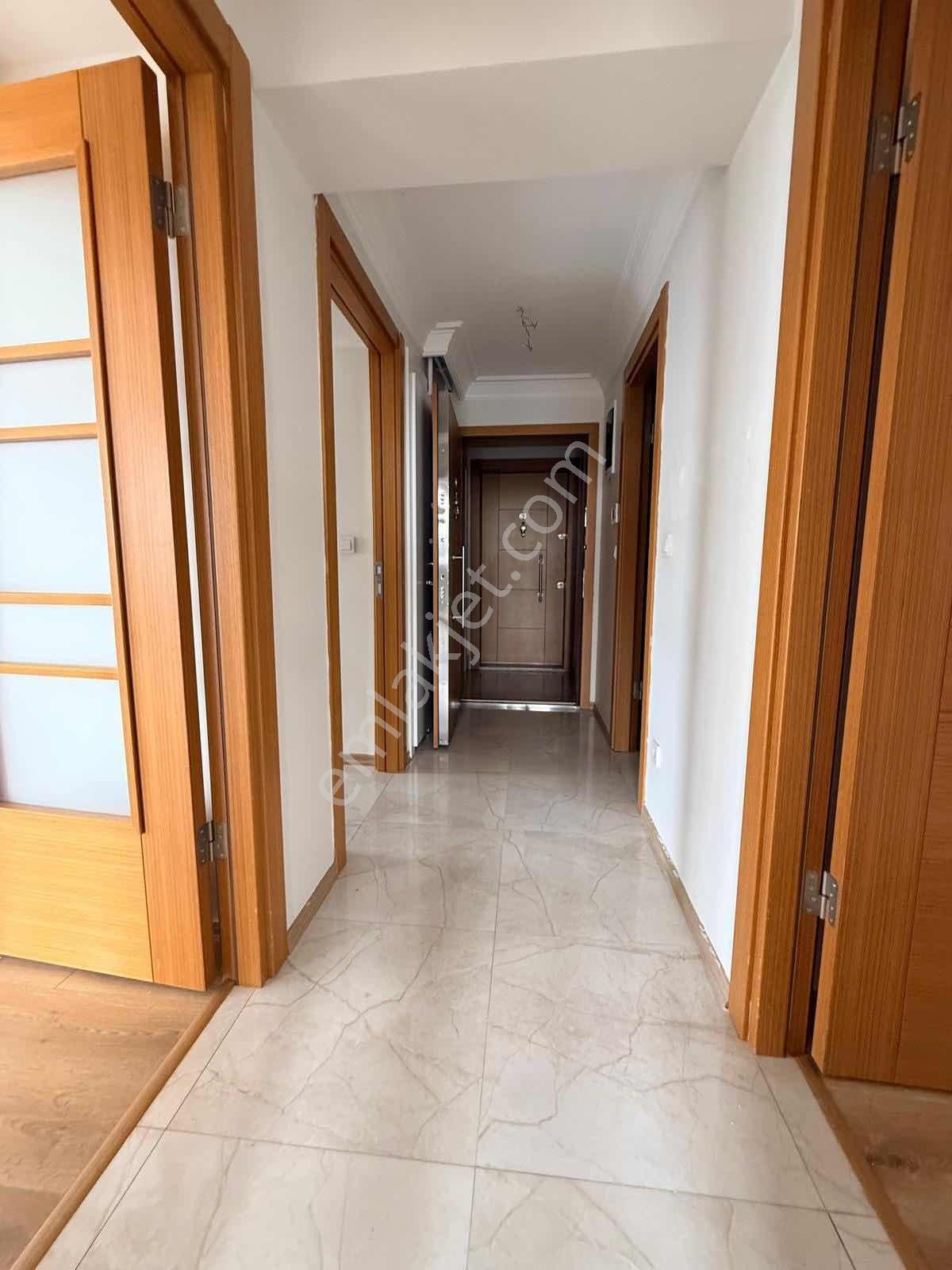 Ümraniye Tantavi Mh.2+1 Ebeveyn Banyo,oto Parklı Satılık Daire — fotoğraf 6