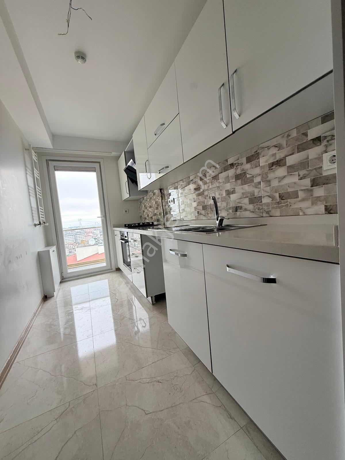 Ümraniye Tantavi Mh.2+1 Ebeveyn Banyo,oto Parklı Satılık Daire — fotoğraf 11