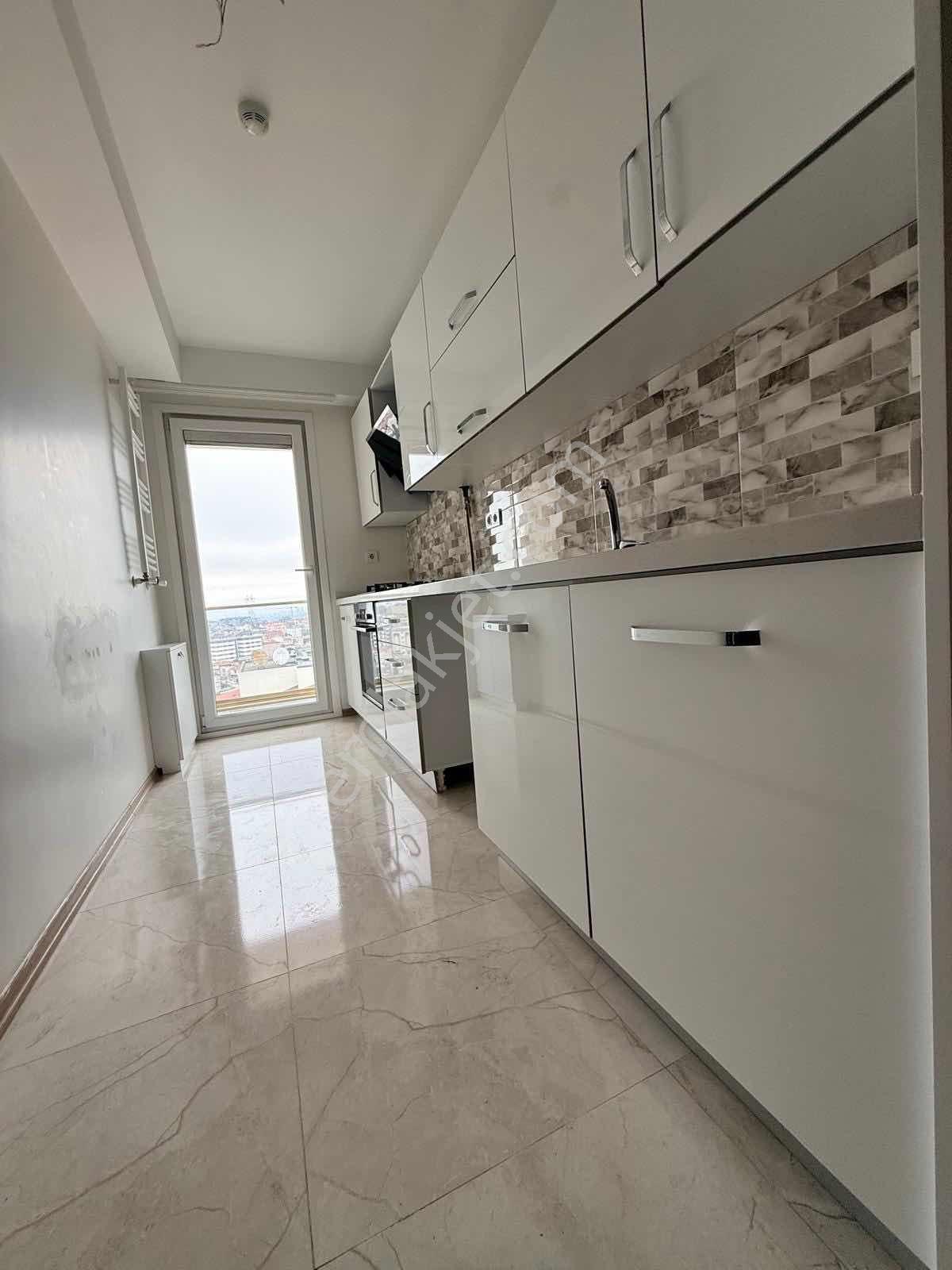 Ümraniye Tantavi Mh.2+1 Ebeveyn Banyo,oto Parklı Satılık Daire — fotoğraf 13